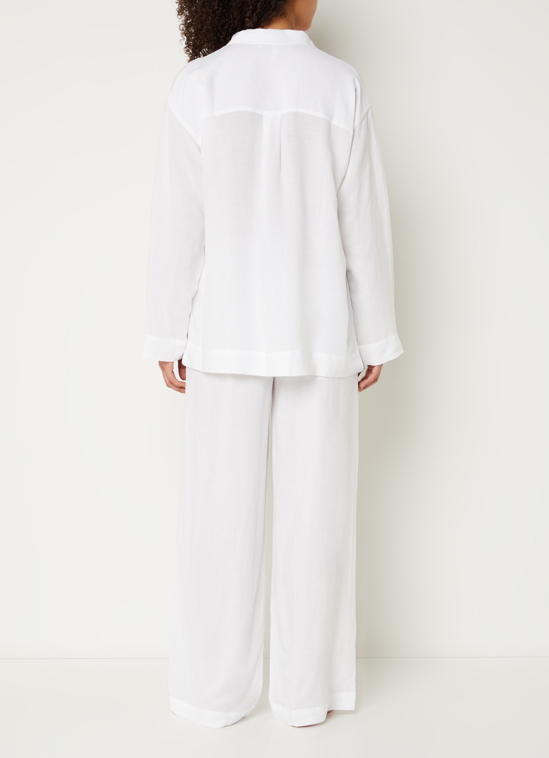 Laurence Tavernier Maldives pyjamaset in linnenblend  - achterkant 4 wit