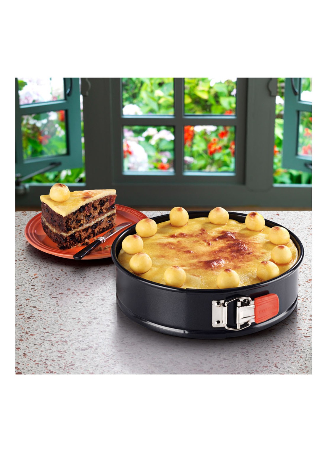 Le Creuset Anti-aanbak springvorm 24 cm  - detail 4 zwart