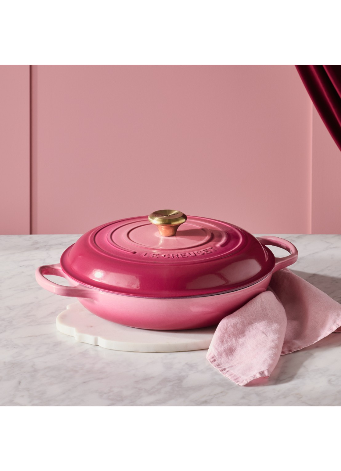 Le Creuset Campagnard braadpan Ø30 cm - voorkant 7 berry / roze