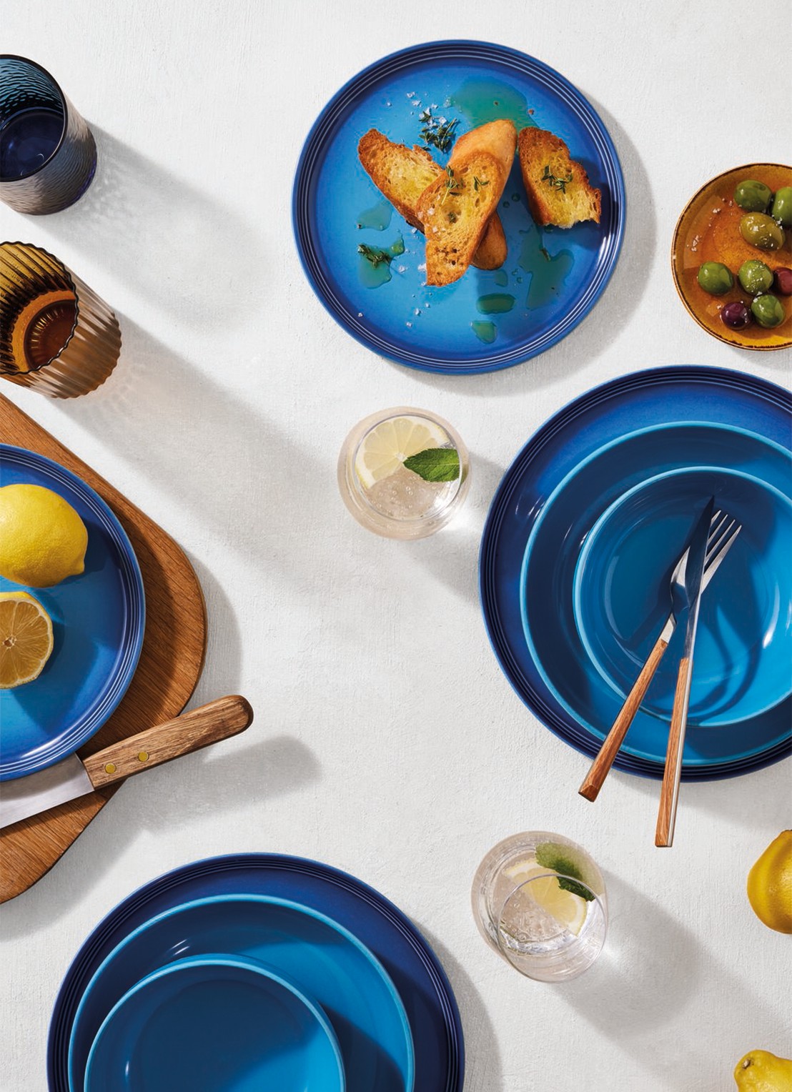 Le Creuset Coupe kom 16 cm - detail royalblauw