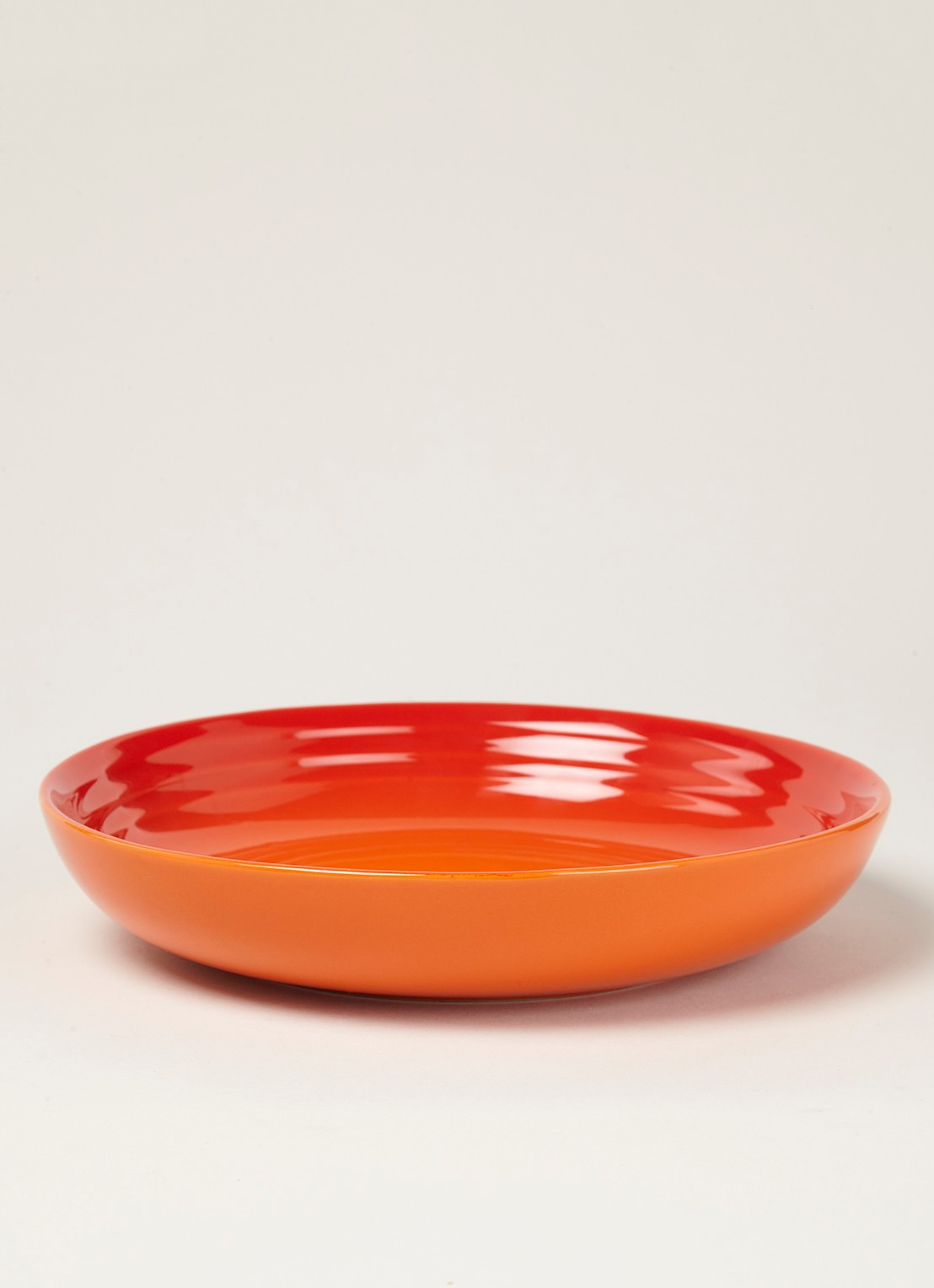 Le Creuset Diep bord 22 cm  - voorkant 2 oranjerood / oranje