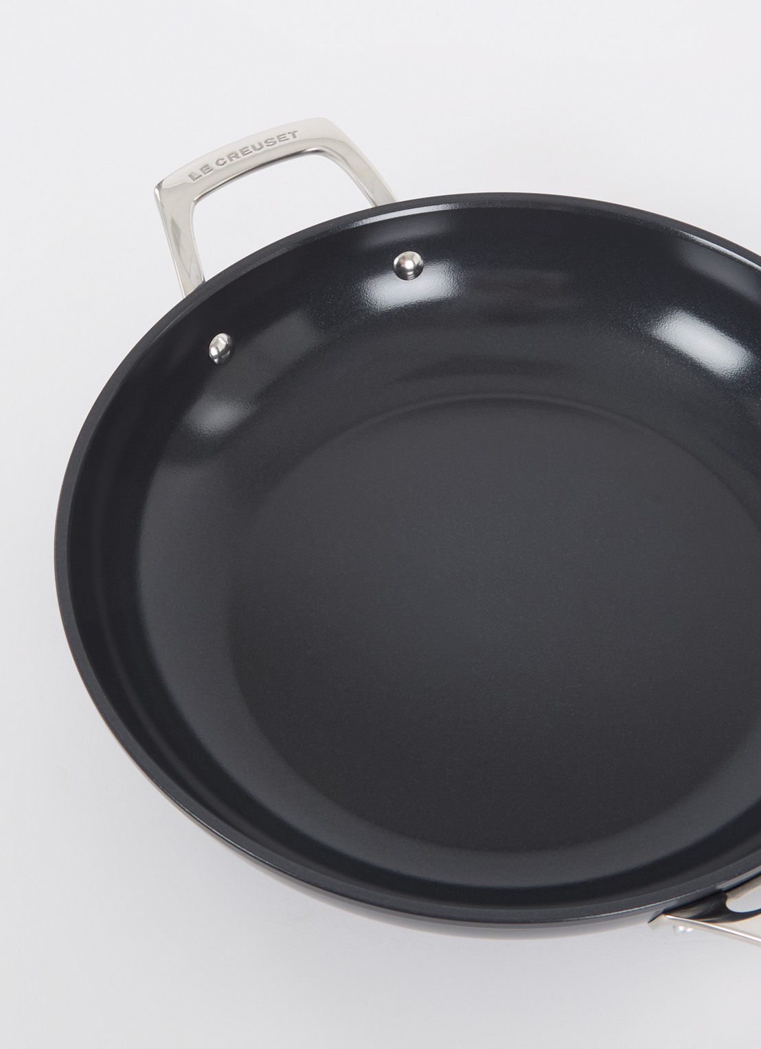 Le Creuset Essential Non-Stick Ceramic sauteerpan Ø30 cm - detail 3 zwart