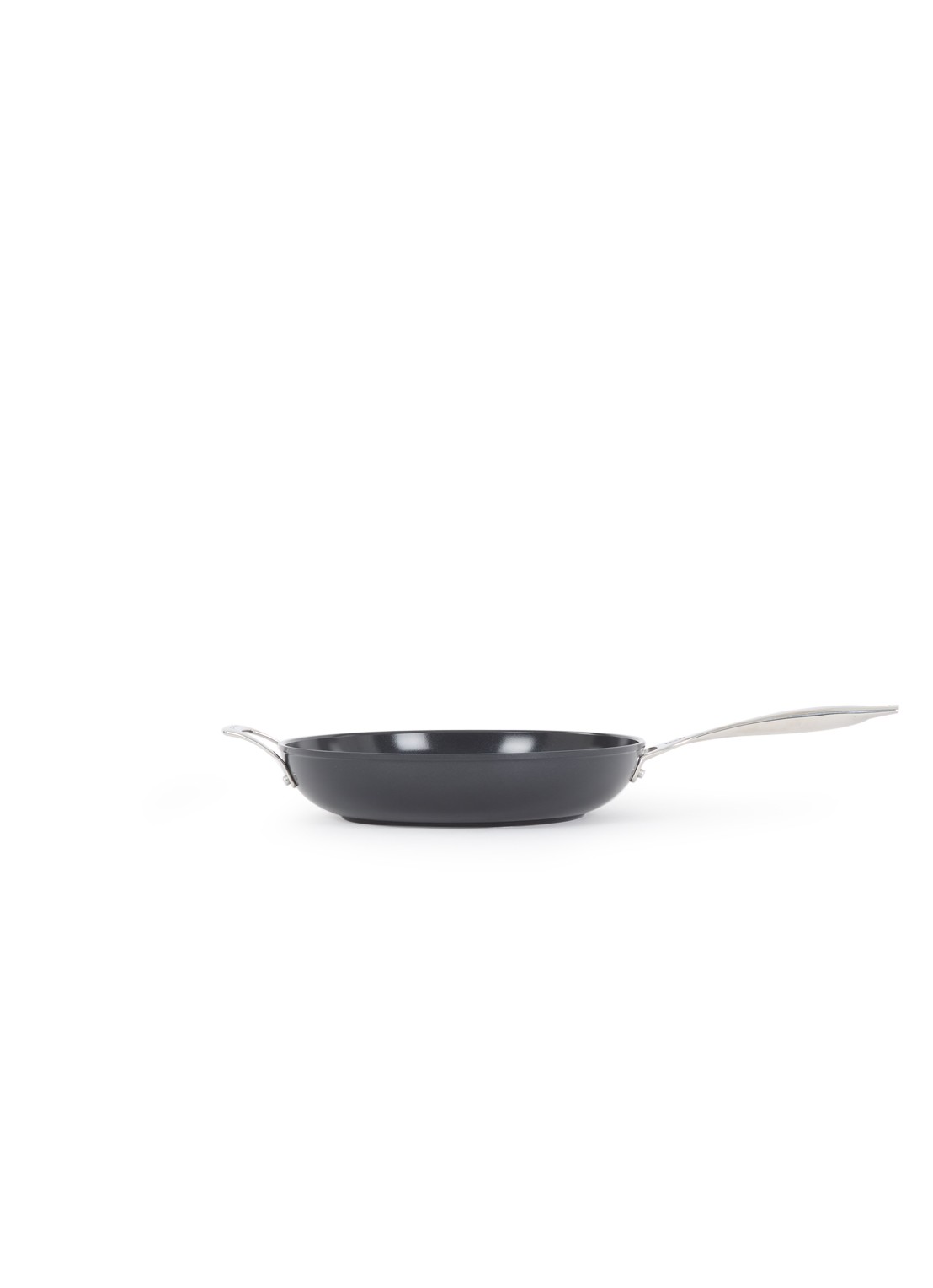 Le Creuset Essential Non-Stick Ceramic sauteerpan Ø30 cm - voorkant zwart