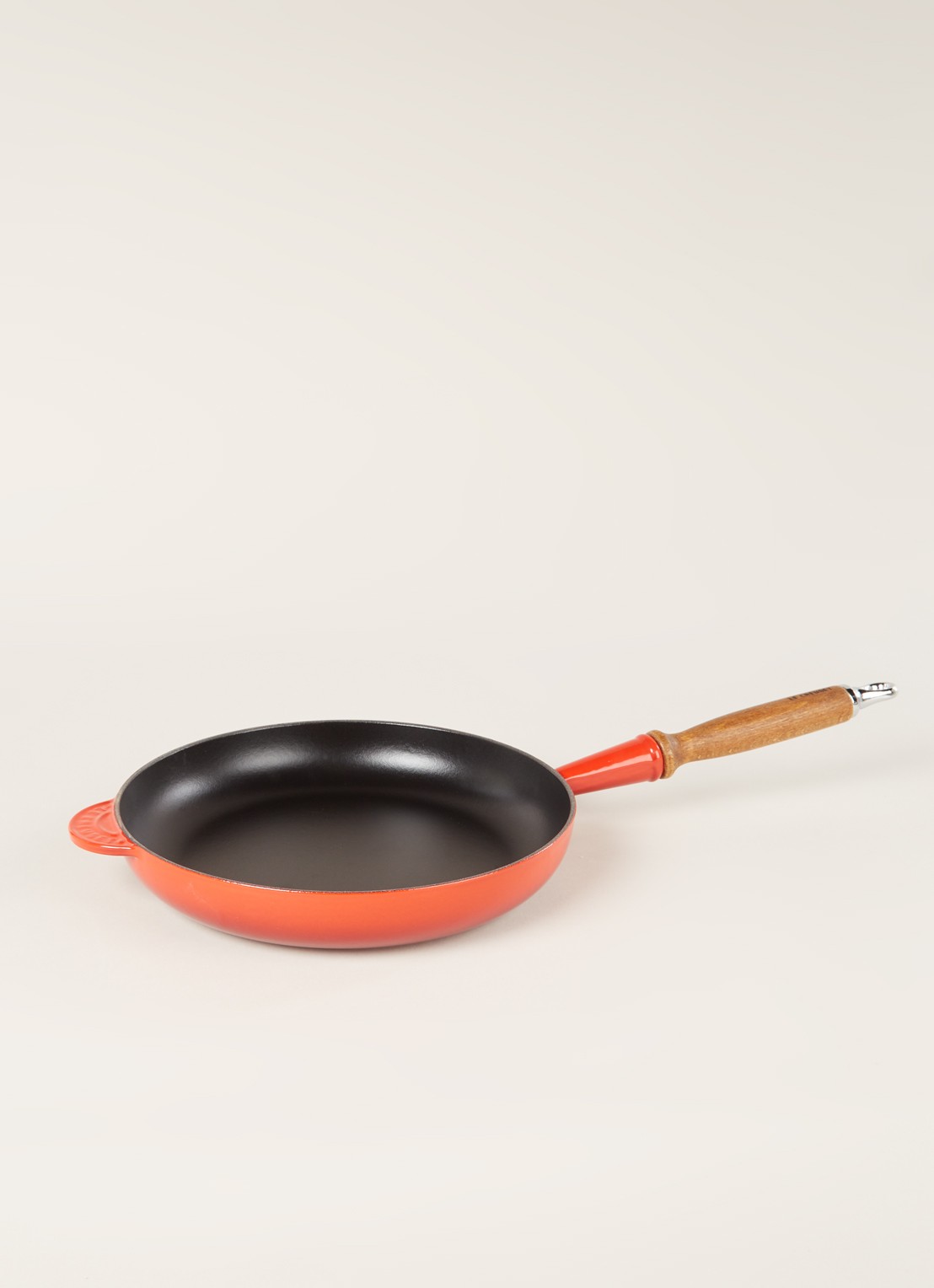 Le Creuset Koekenpan 26 cm  - voorkant 3 kersenrood / rood