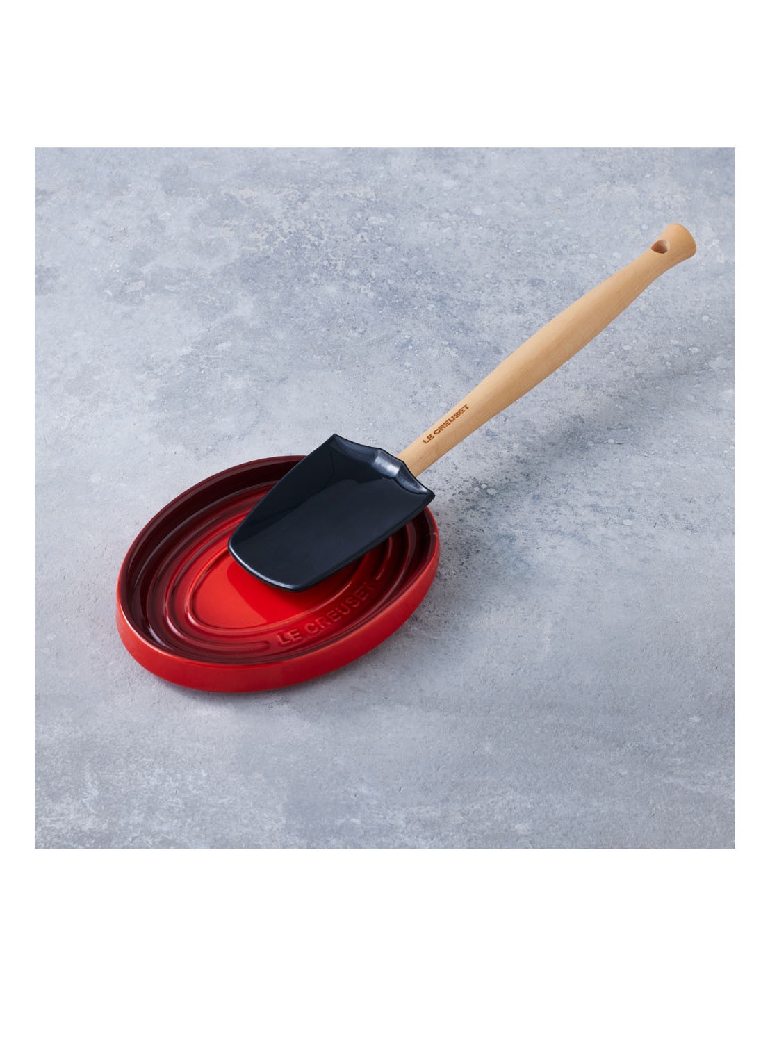 Le Creuset Lepelhouder 15 cm - detail 3 kersenrood / rood