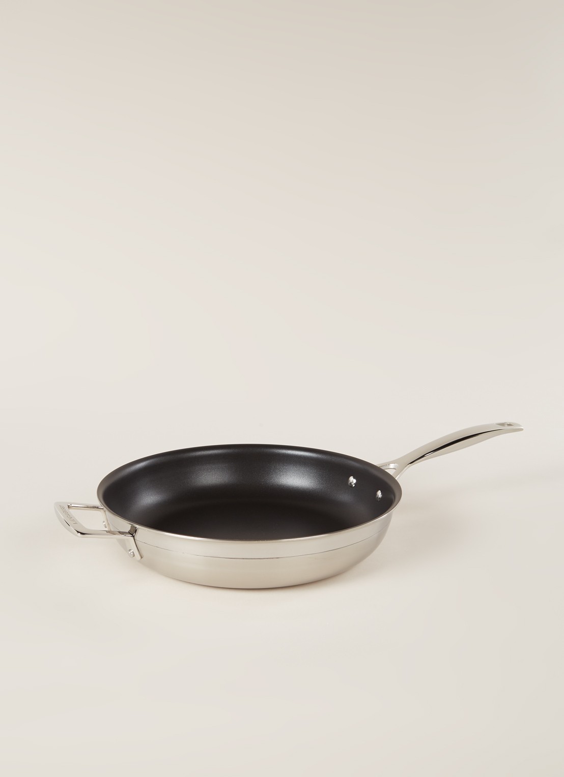 Le Creuset Magnetik koekenpan Ø28 cm - voorkant 3 zilver