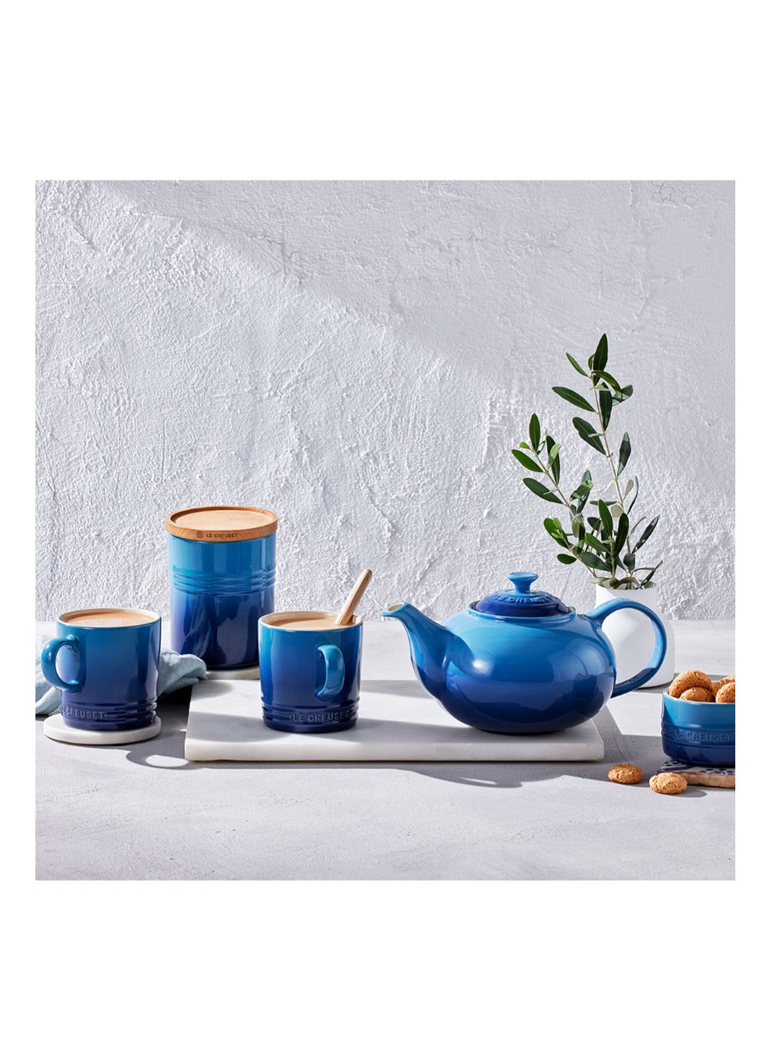 Le Creuset Mok 35 cl - detail 5 azure / blauw