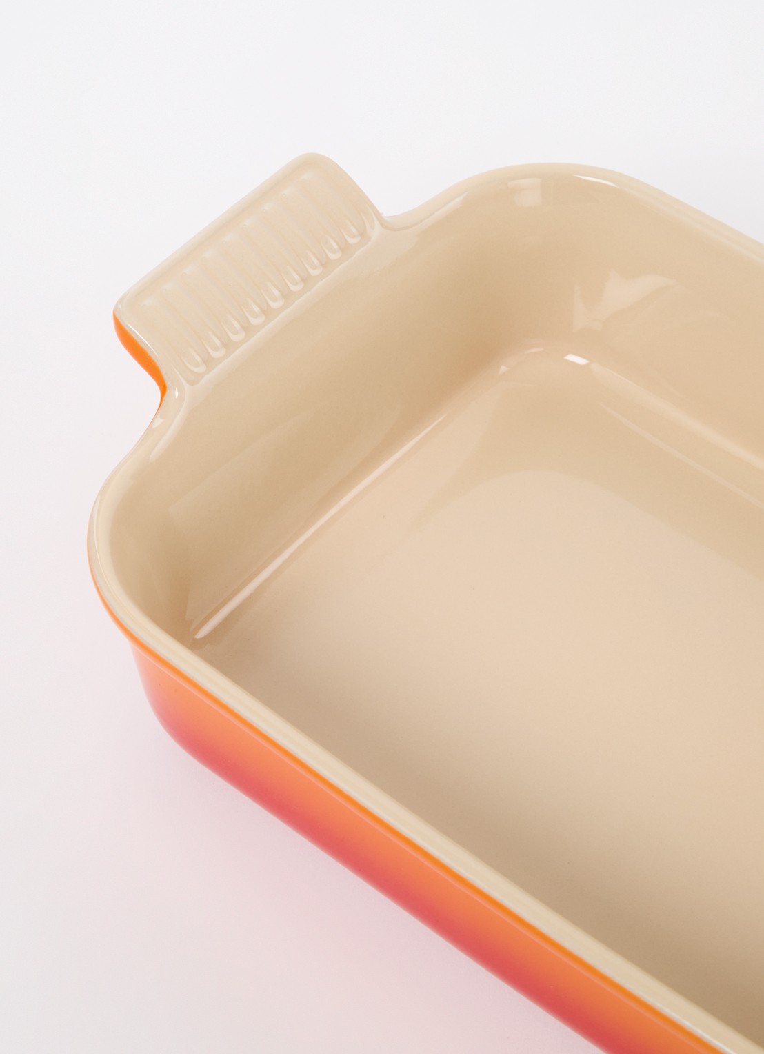 Le Creuset Ovenschaal 26 cm - voorkant 2 oranjerood / oranje