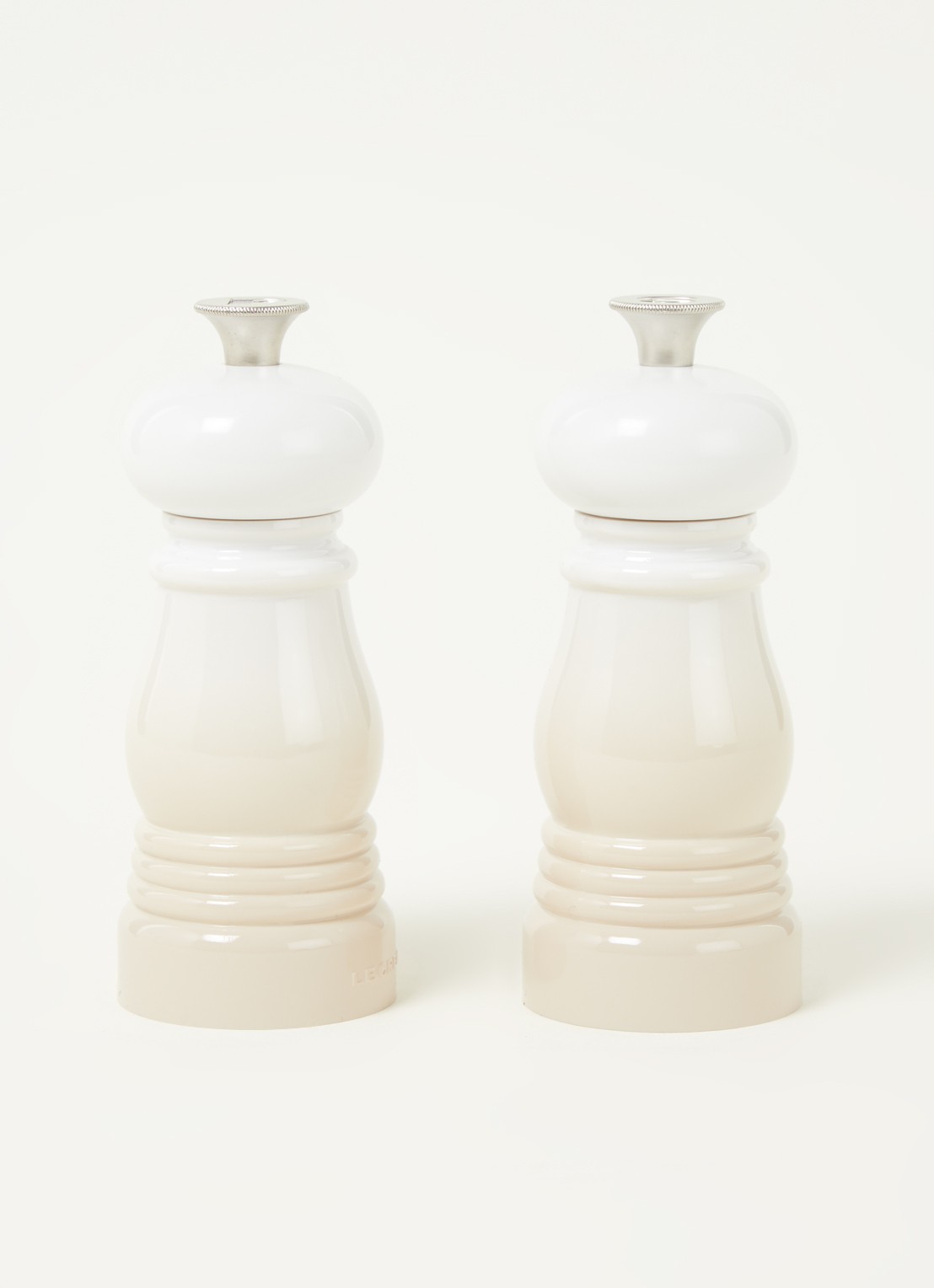 Le Creuset Peper- en zoutmolen 11 cm set van 2 - voorkant 3 meringue / beige
