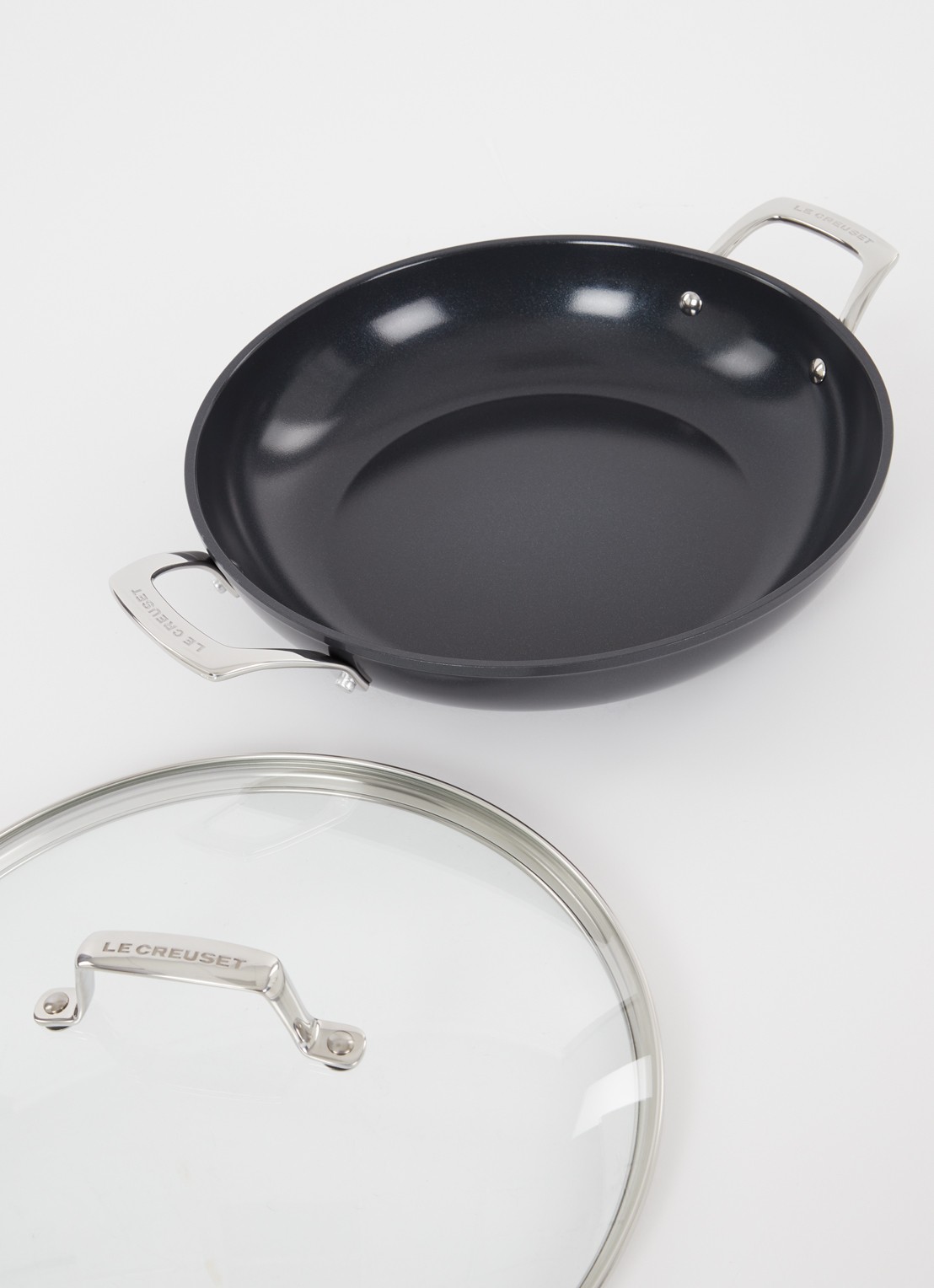 Le Creuset Provençaalse sauteerpan Ø30 cm - voorkant 3 zwart