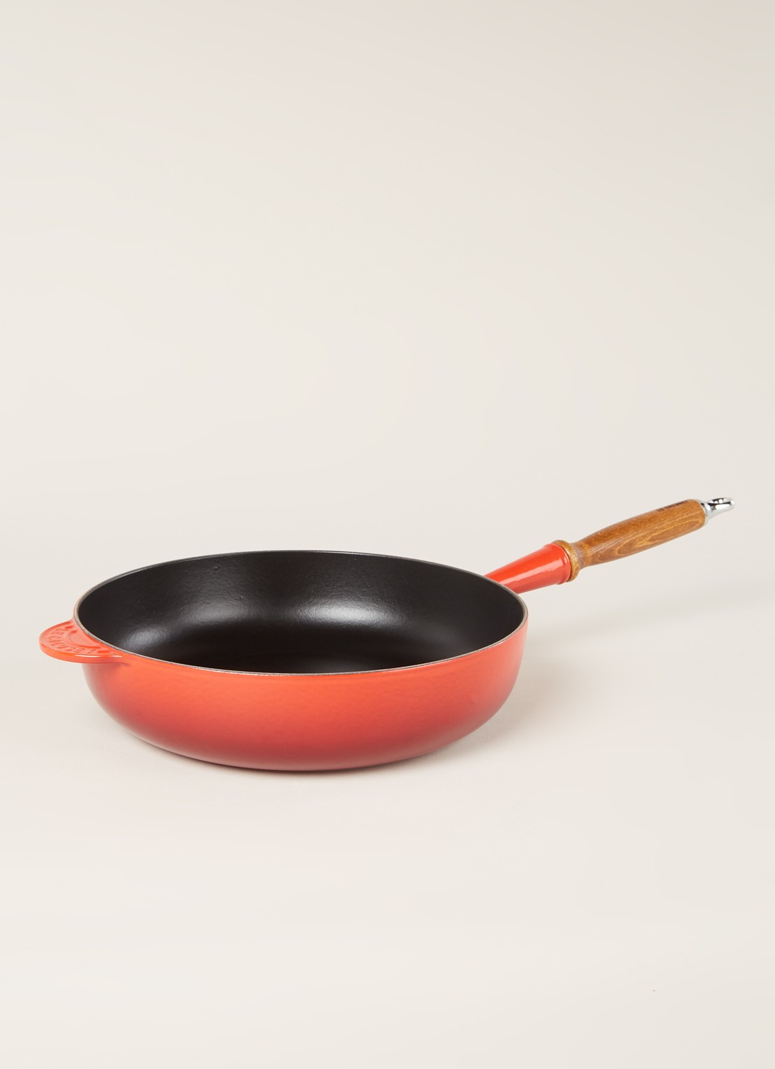 Le Creuset Sauteerpan Ø28 cm - voorkant 3 kersenrood / rood