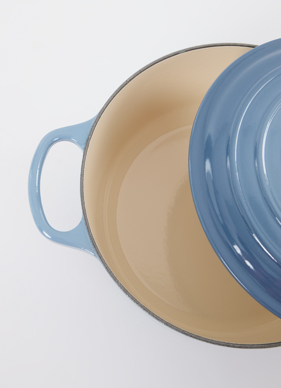 Le Creuset Signature braad-/stoofpan Ø24 cm - voorkant 2 chambray / blauw