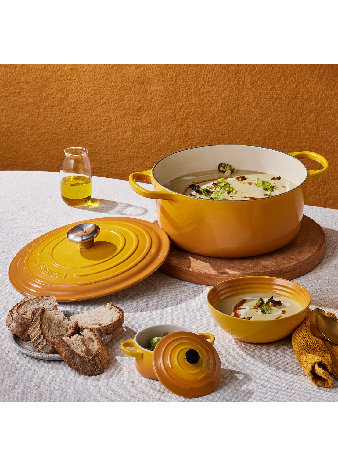 Le Creuset Signature braadpan 24 cm  - detail 7 nectar / oranje