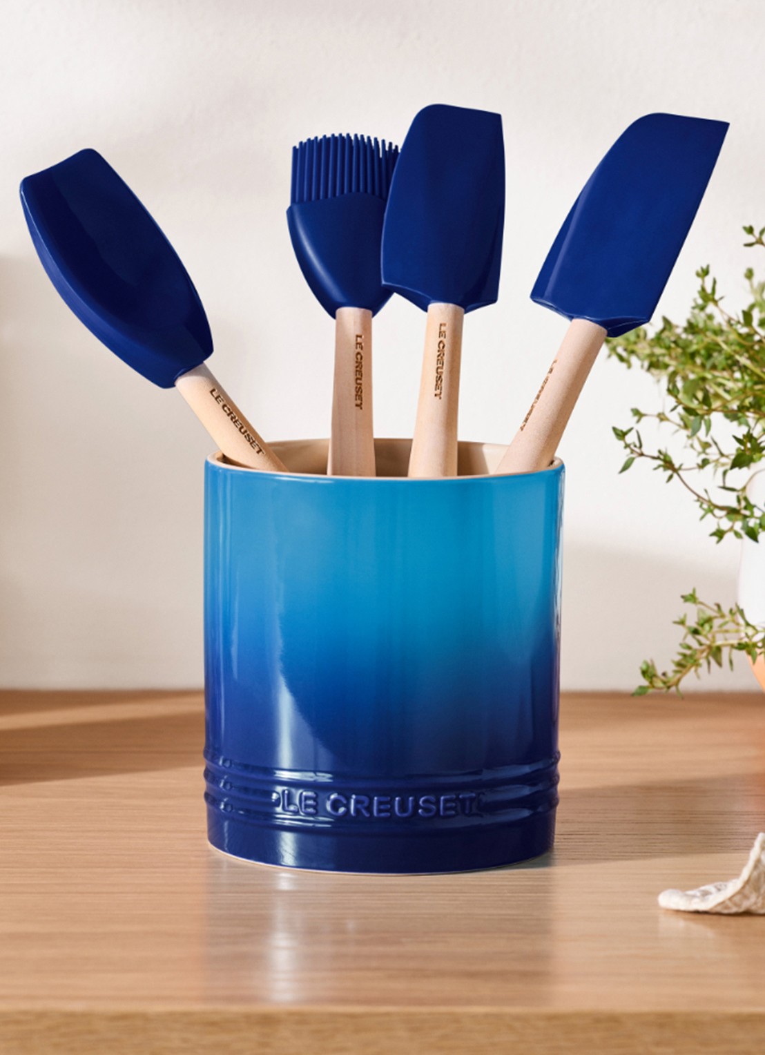 Le Creuset Signature spatelpot 1,1 liter - detail 4 royalblauw