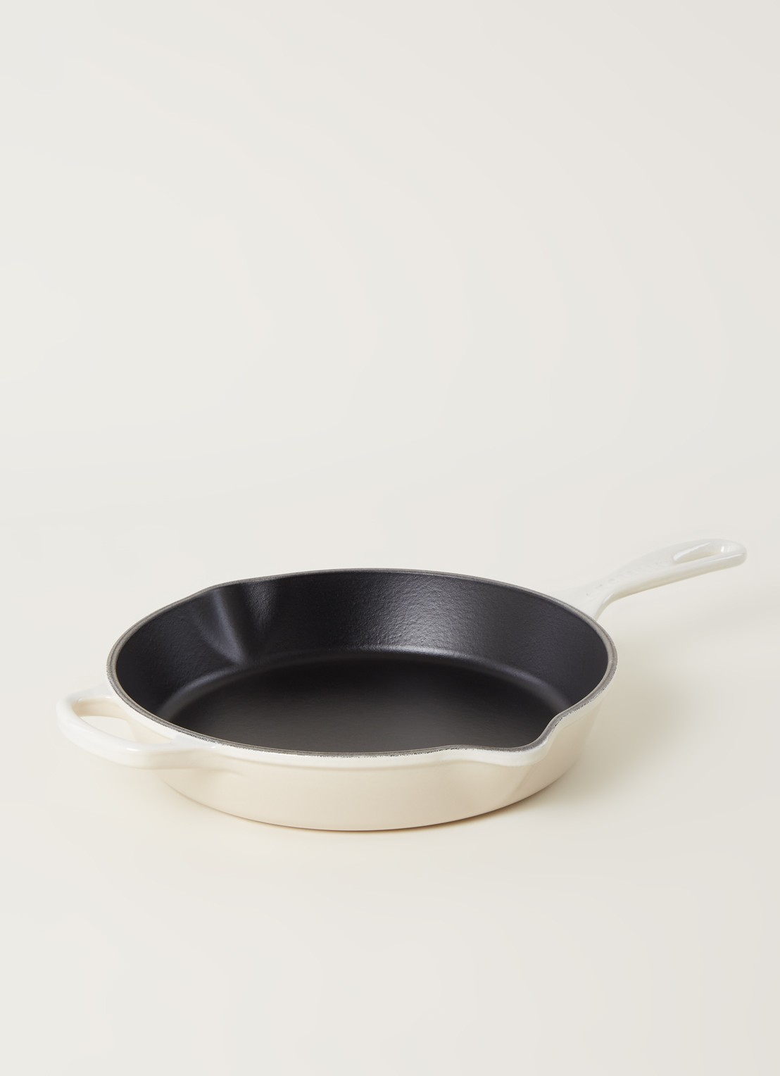 Le Creuset Skillet koekenpan Ø26 cm - voorkant 2 meringue / beige