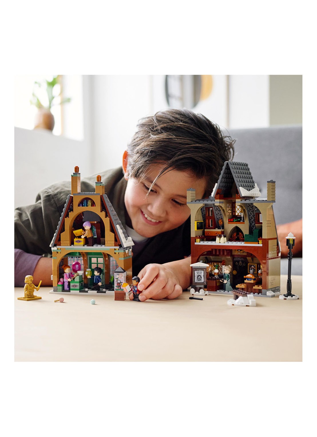 LEGO Harry Potter Zweinsveld Dorpsbezoek set - 76388 - detail 4 bruin