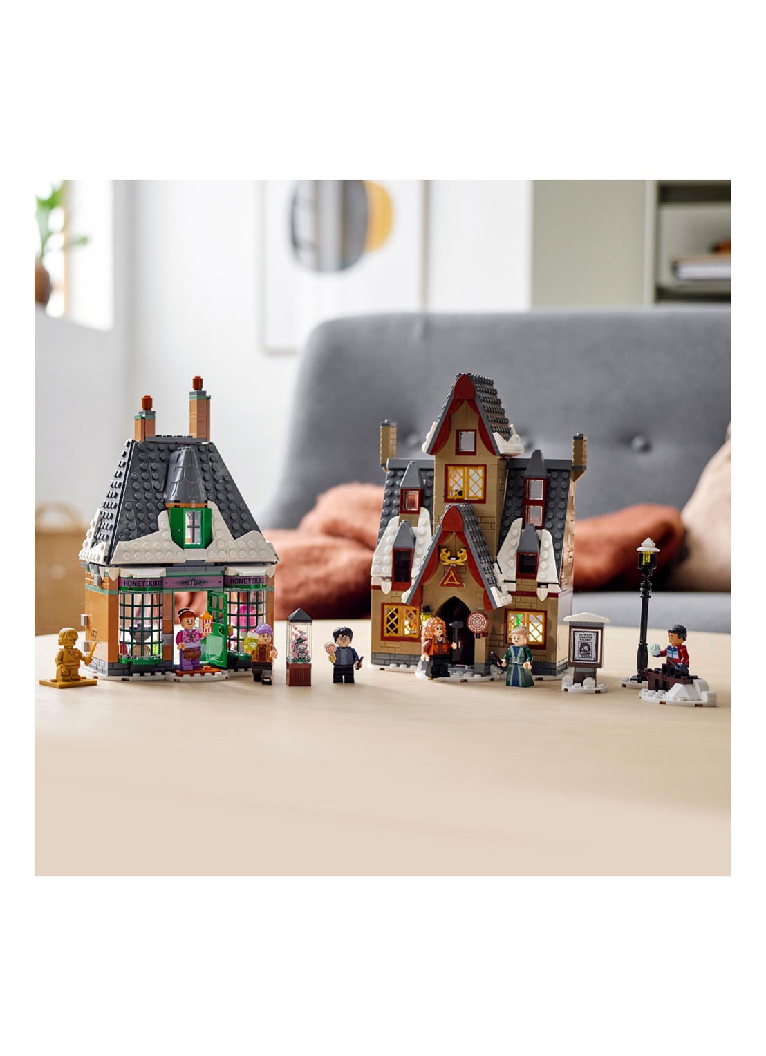 LEGO Harry Potter Zweinsveld Dorpsbezoek set - 76388 - detail 6 bruin