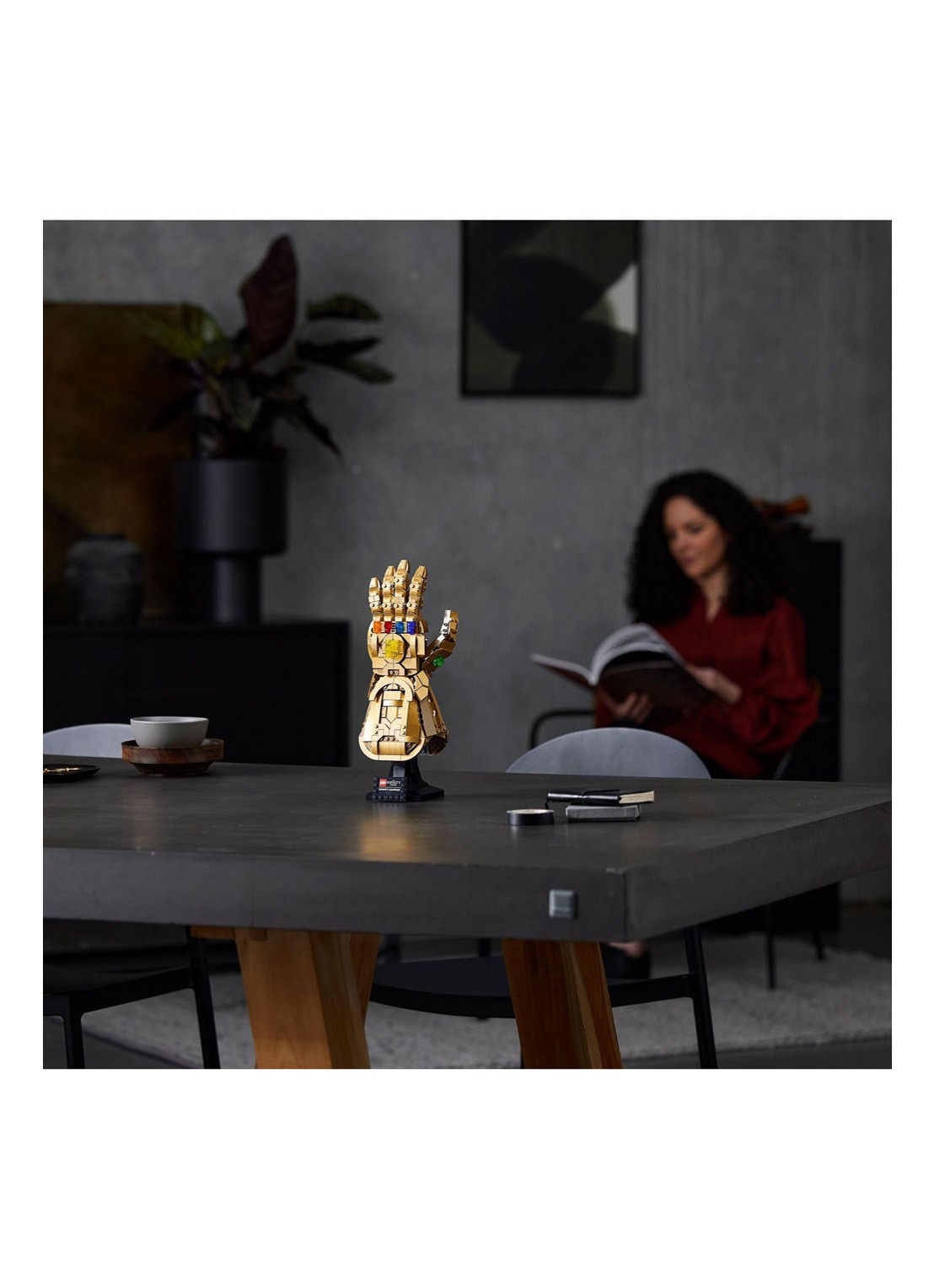 LEGO Infinity Gauntlet Thanos set - 76191 - detail 6 goud