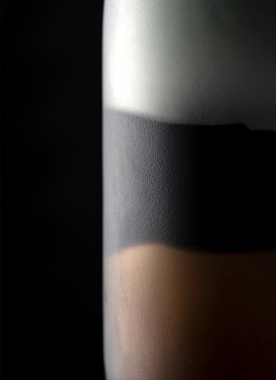 Leonardo Corso Sabbia vaas 25 cm - detail 4 bruin