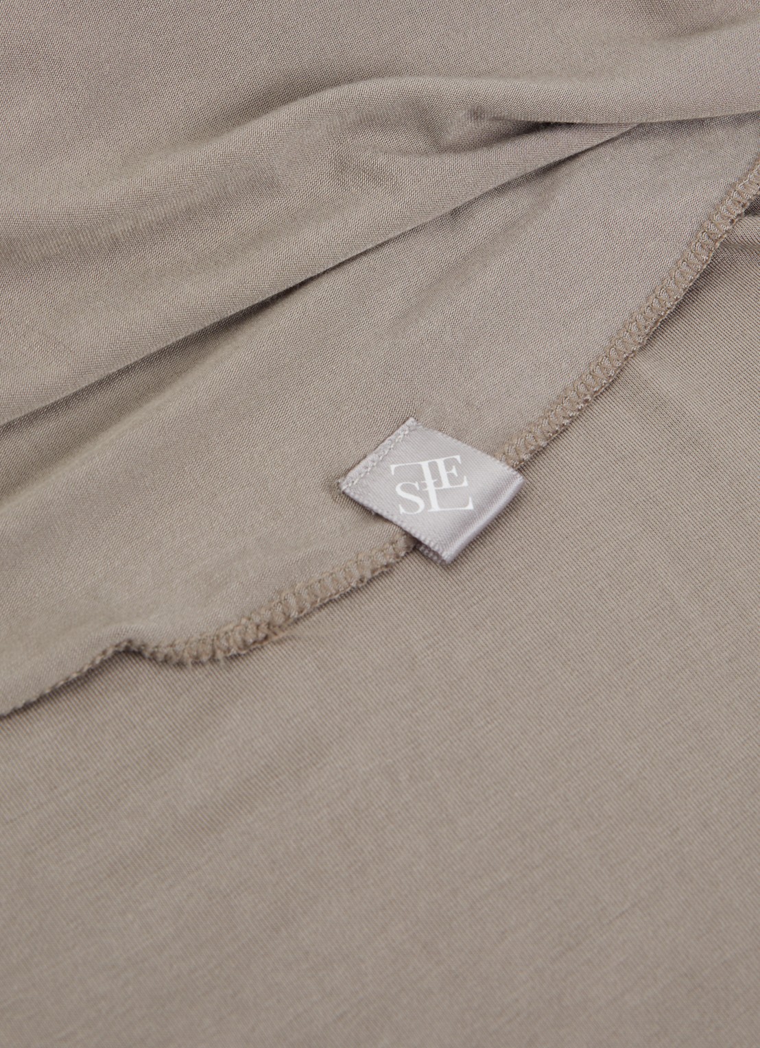 LES Atelier Bamboo Jersey hoofddoek 180 x 82 cm - detail 2 zilver
