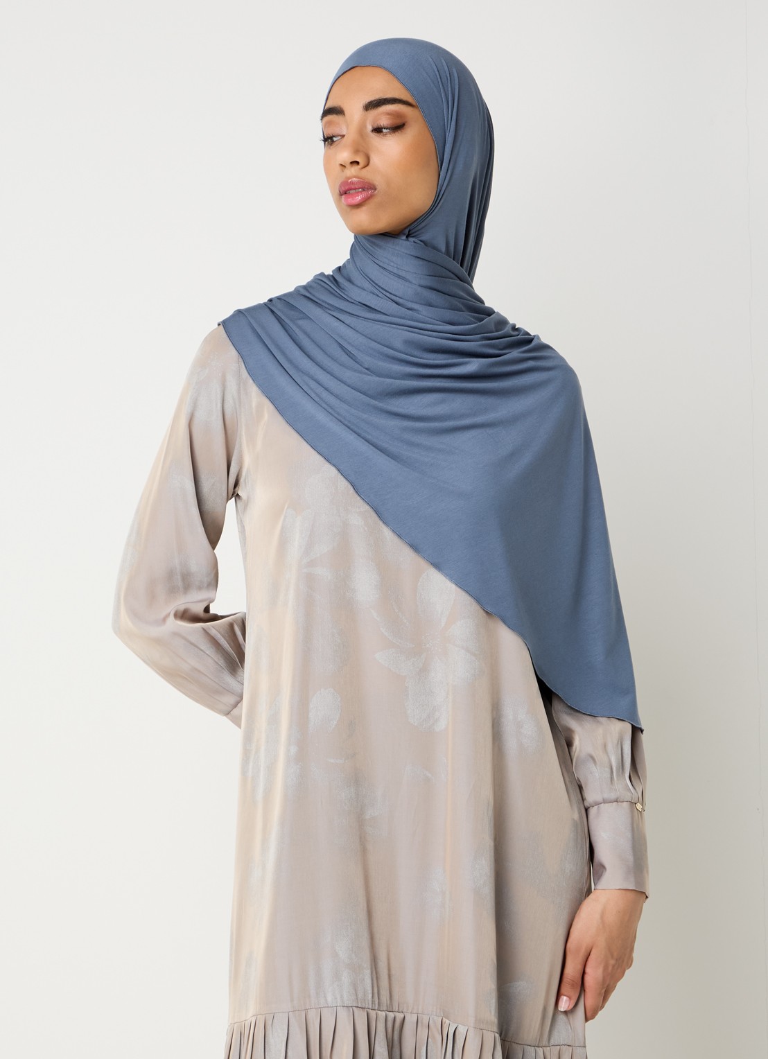 LES Atelier Bamboo Jersey hoofddoek 180 x 82 cm - voorkant 4 indigo