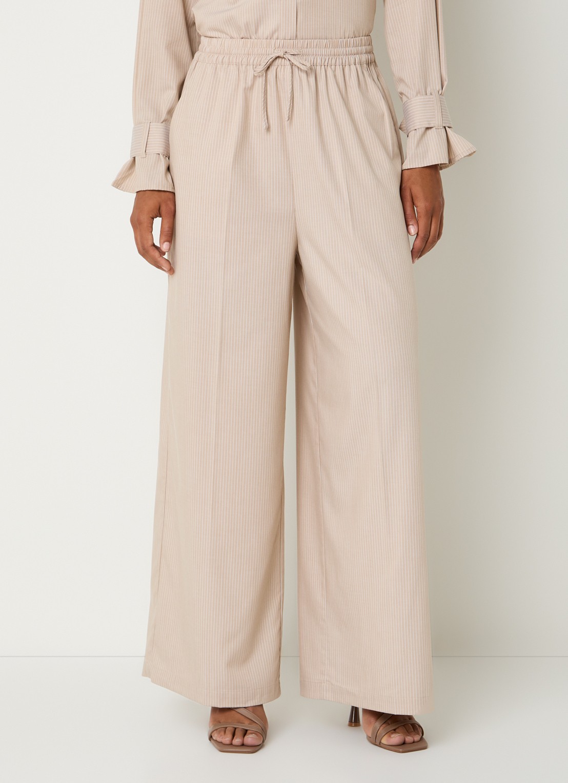 LES Atelier Ghala high waist straight fit broek met streepprint - detail 2 khaki