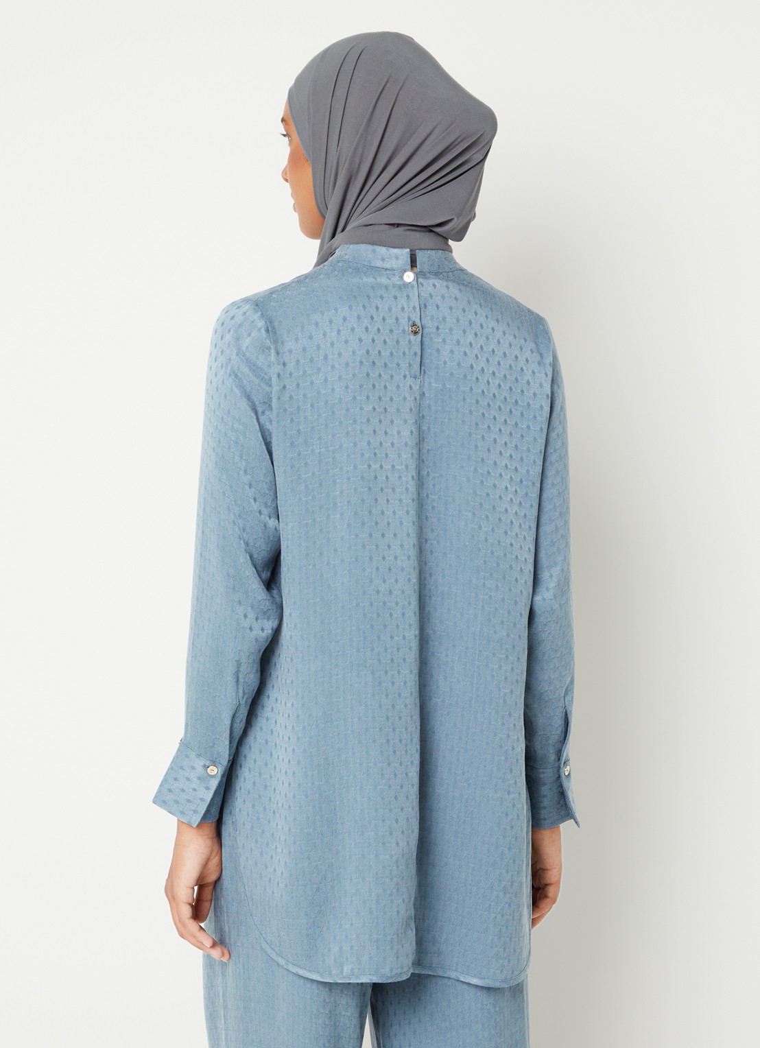 LES Atelier Hana tuniek met structuur - achterkant 3 staalblauw