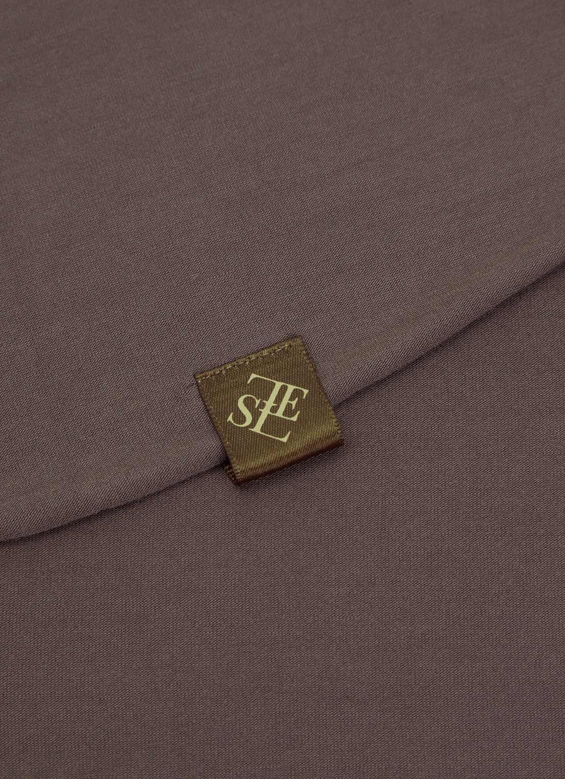 LES Atelier Hoofdoek met logo 180 x 80 cm - detail 4 taupe