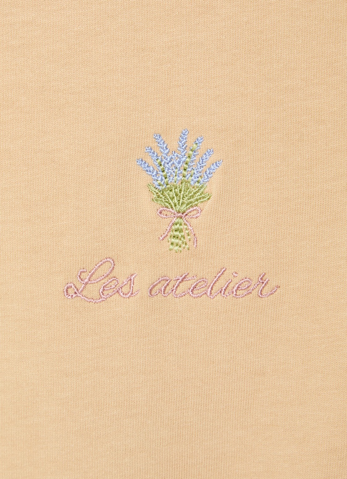 LES Atelier Nada oversized T-shirt met logoborduring - detail 2 khaki