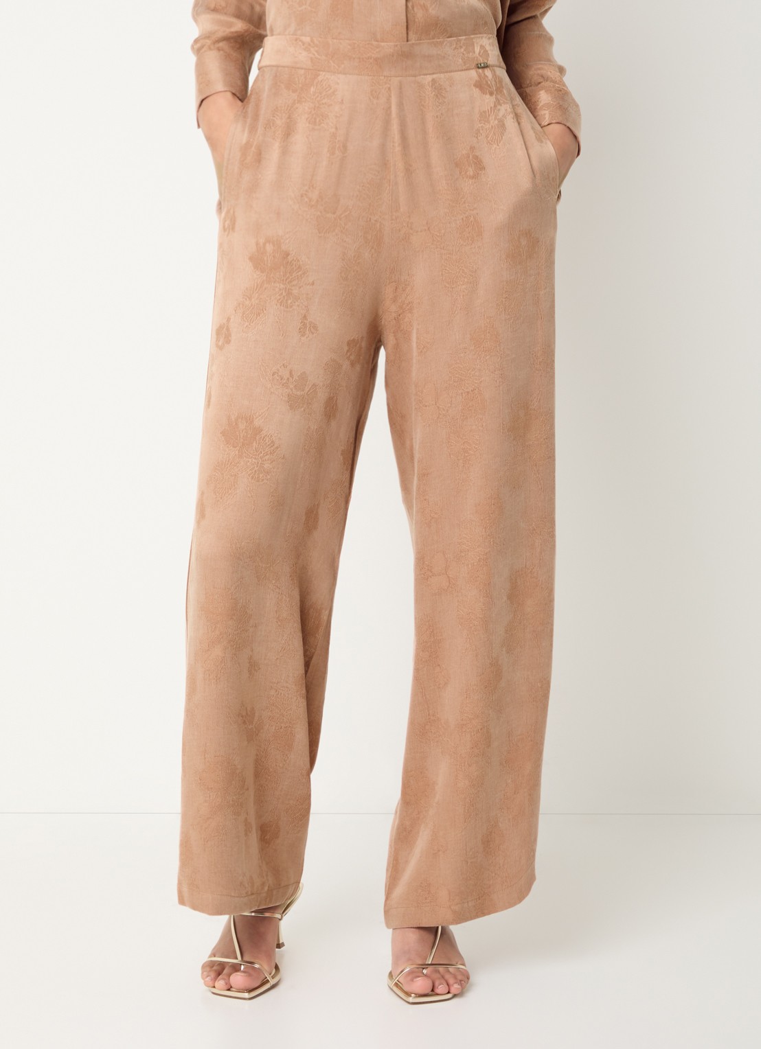 LES Atelier Raihan high waist loose fit pantalon met print - detail 3 oranjerood