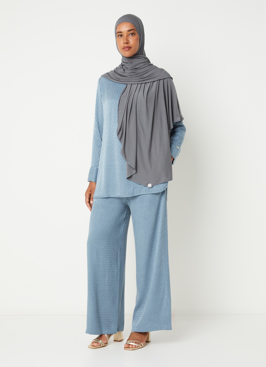 LES Atelier Sana high waist straight fit broek met structuur - voorkant 5 staalblauw
