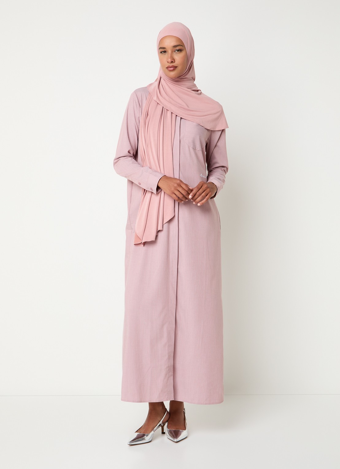 LES Atelier Shey maxi blousejurk met borstzak en stippenprint - detail 3 oudroze