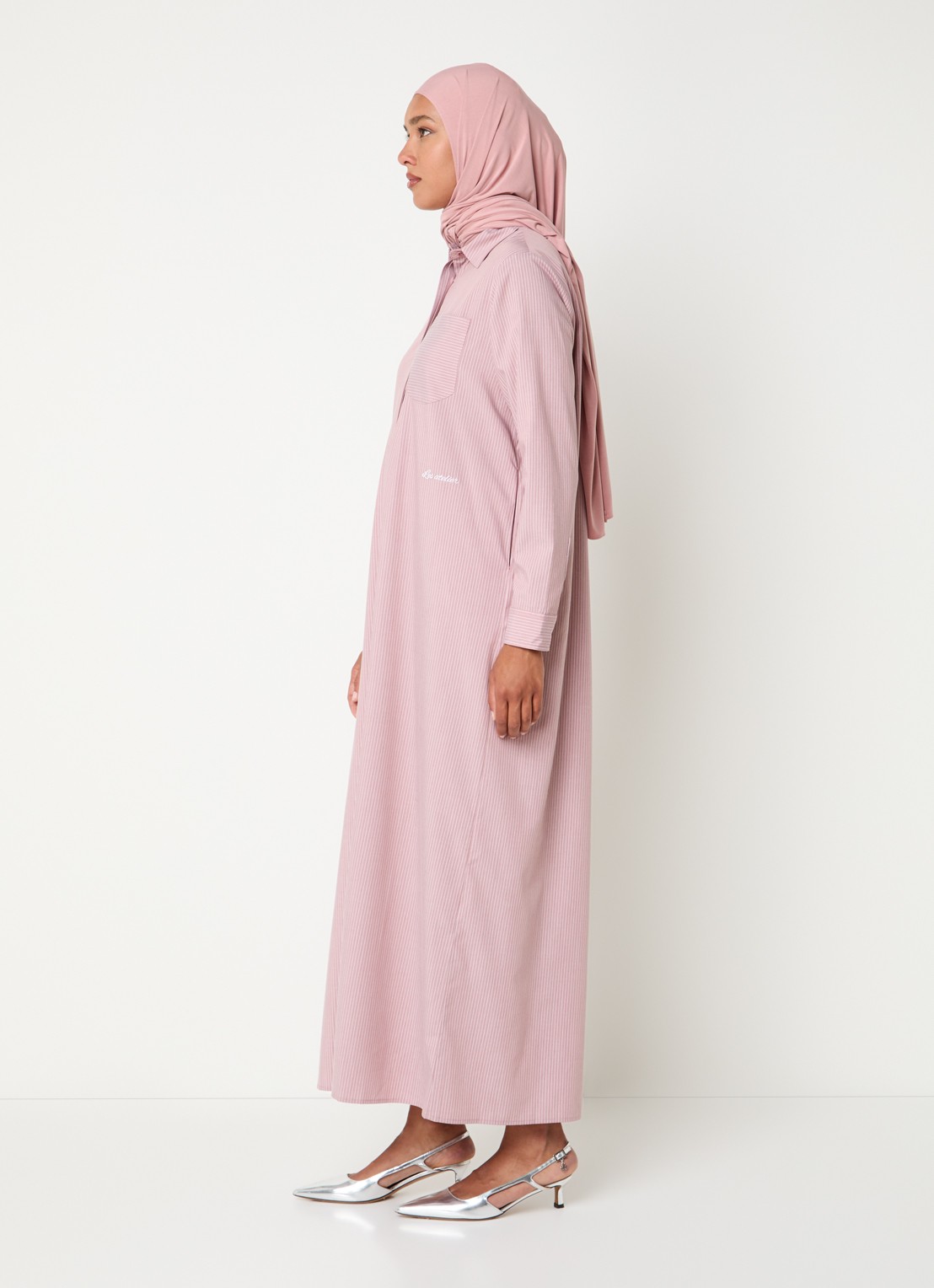 LES Atelier Shey maxi blousejurk met borstzak en stippenprint - voorkant 2 oudroze