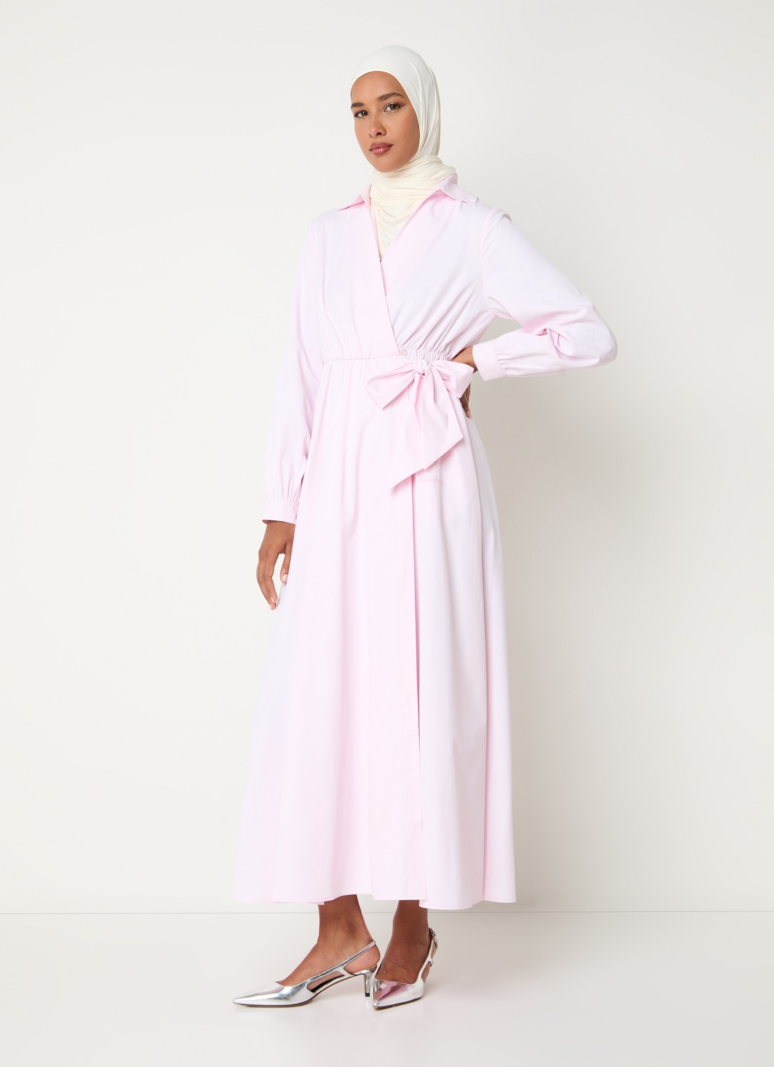 LES Atelier Sofia maxi wikkeljurk met steekzakken - detail 2 roze