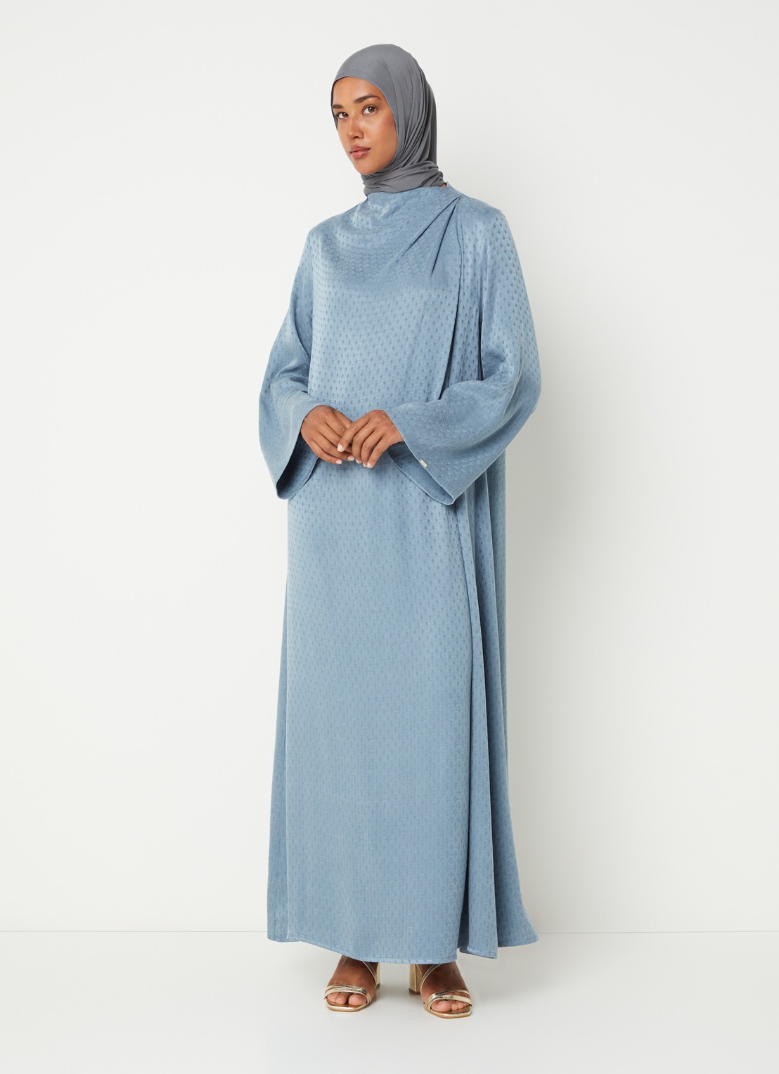 LES Atelier Zineb maxi jurk met structuur - detail staalblauw