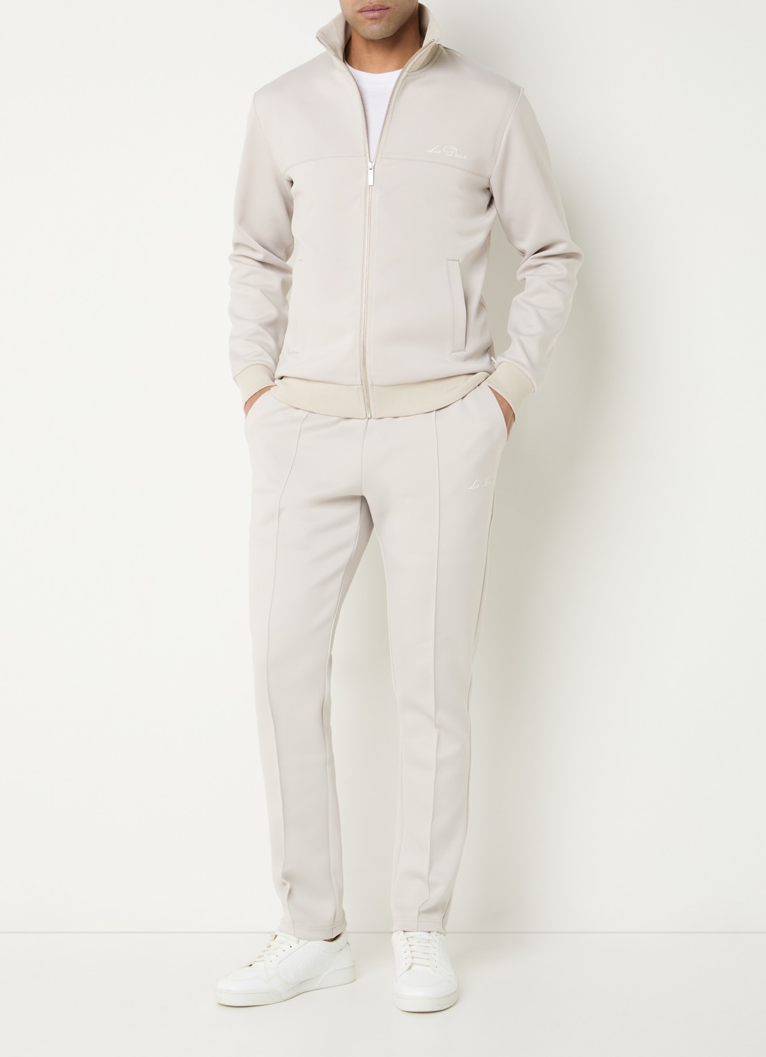Les Deux Ballier straight fit joggingbroek met logo - voorkant 5 zand