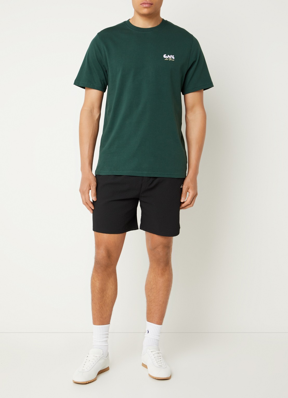 Les Deux Cafe T-shirt met logo- en backprint - voorkant 2 groen