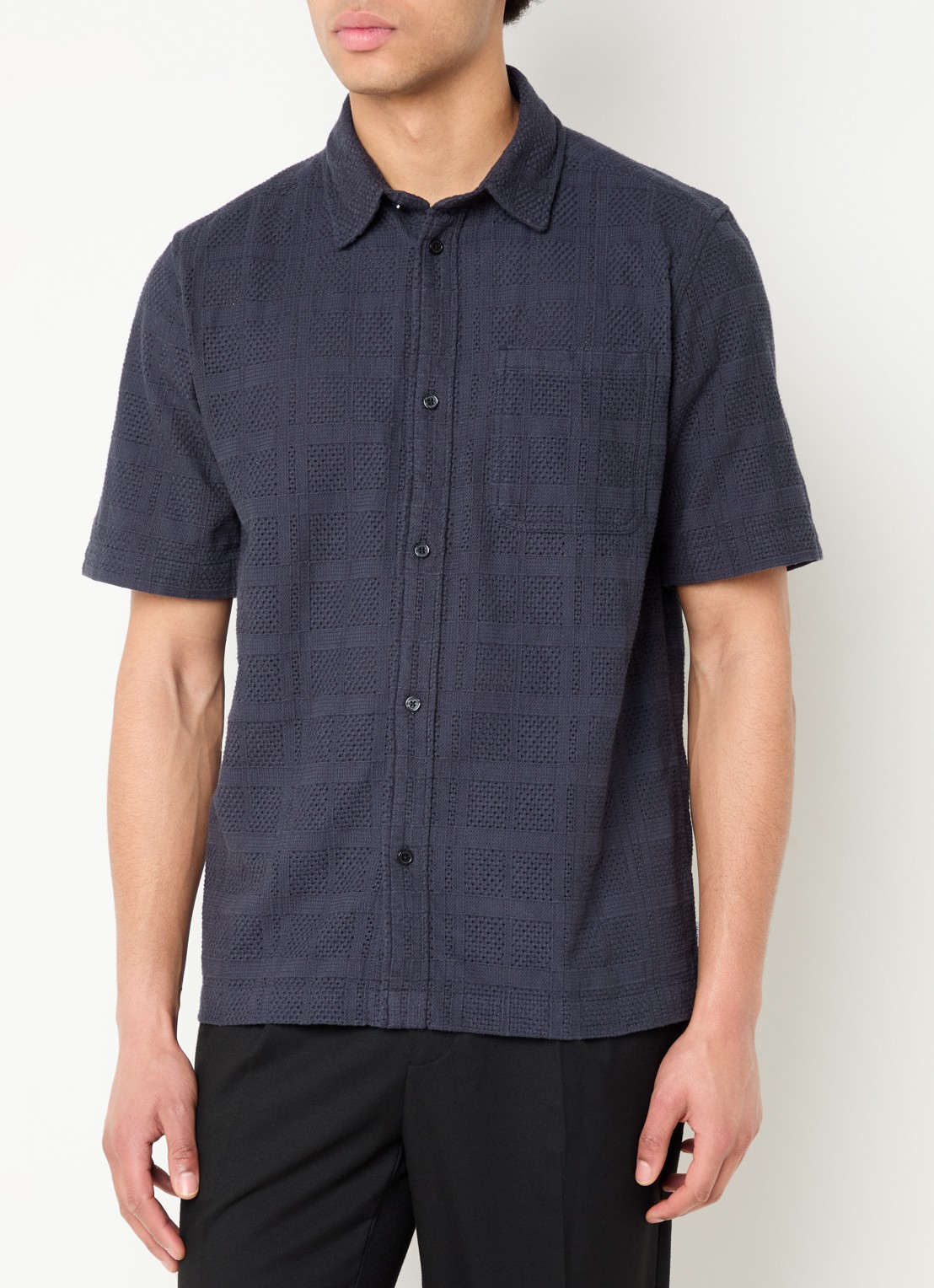 Les Deux Charlie regular fit overhemd met opengewerkt dessin en borstzak - detail 4 donkerblauw