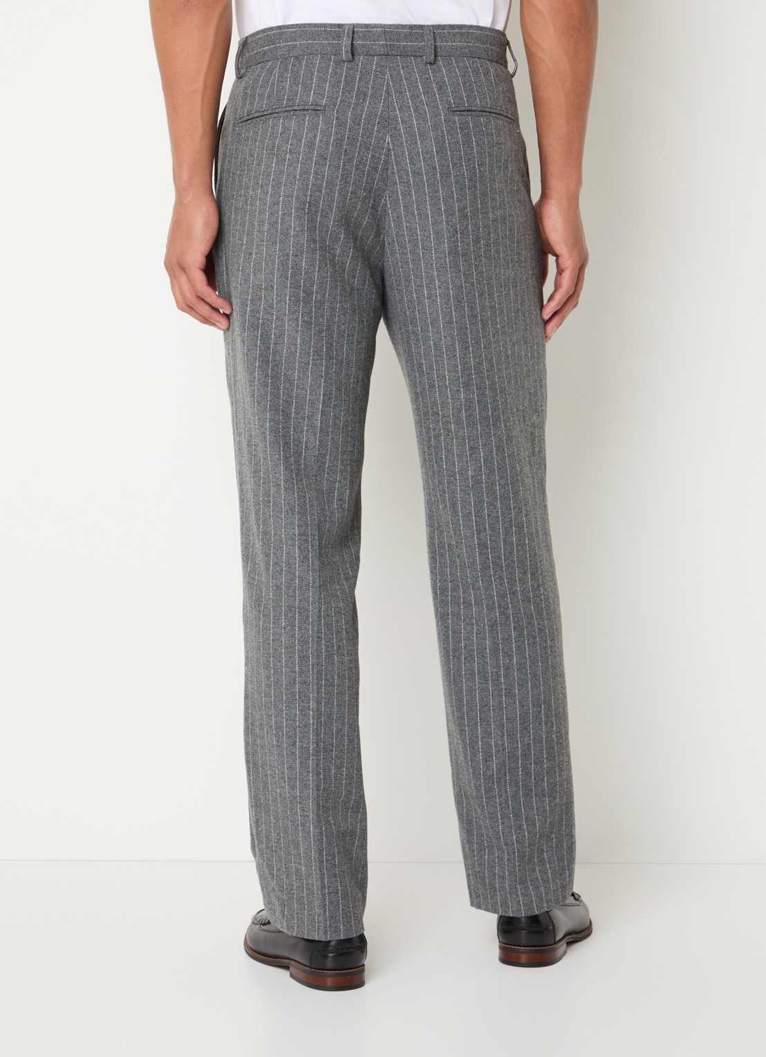Les Deux Como straight fit pantalon in wolblend met krijtstreep - achterkant 3 grijsmele