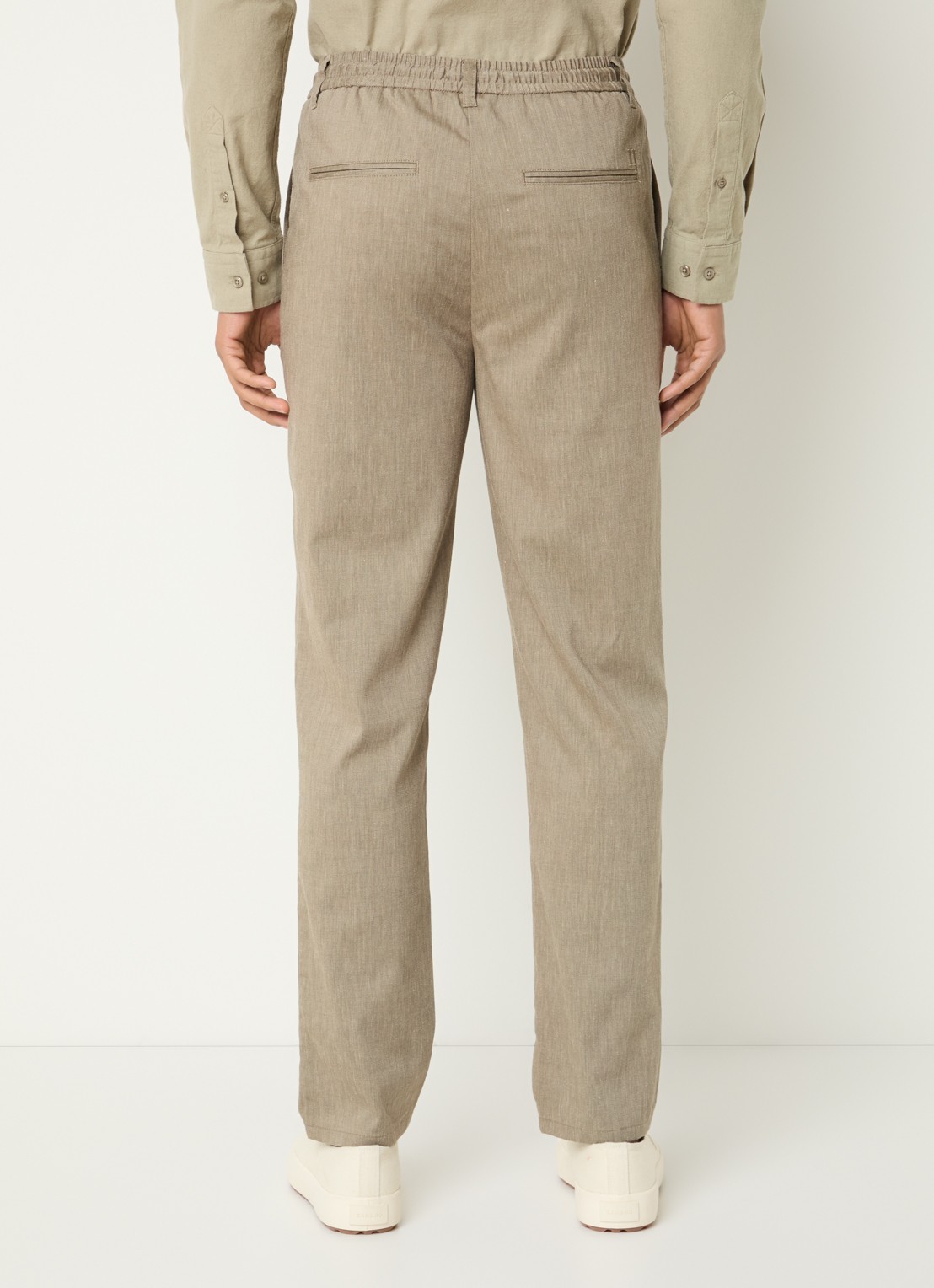 Les Deux Como tapered fit chino in linnnblend met steekzakken - achterkant khaki