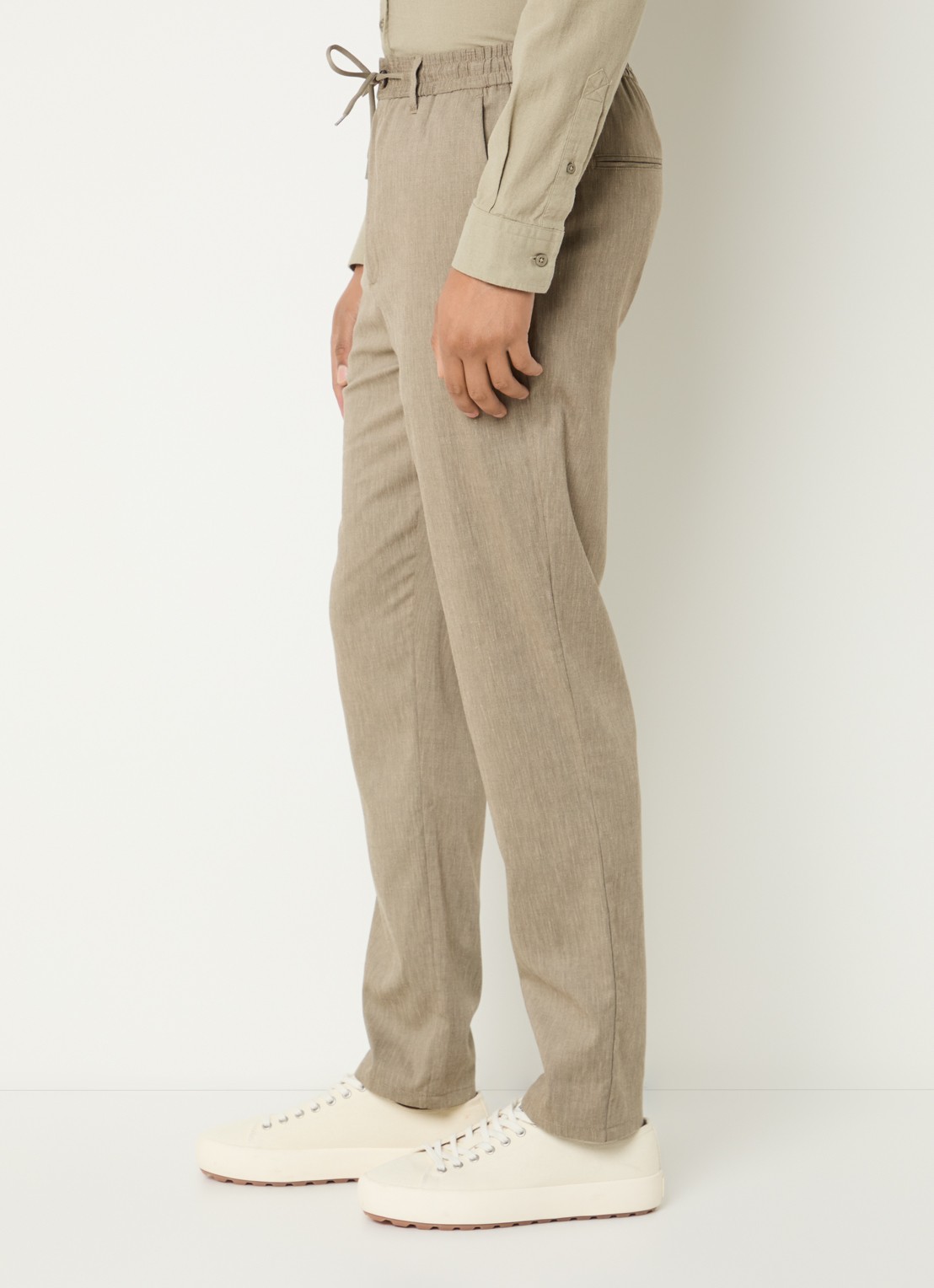 Les Deux Como tapered fit chino in linnnblend met steekzakken - detail 3 khaki