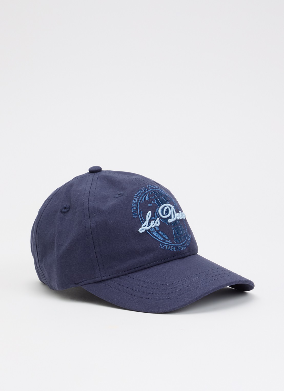 Les Deux Globe Dad pet met logoborduring - voorkant donkerblauw