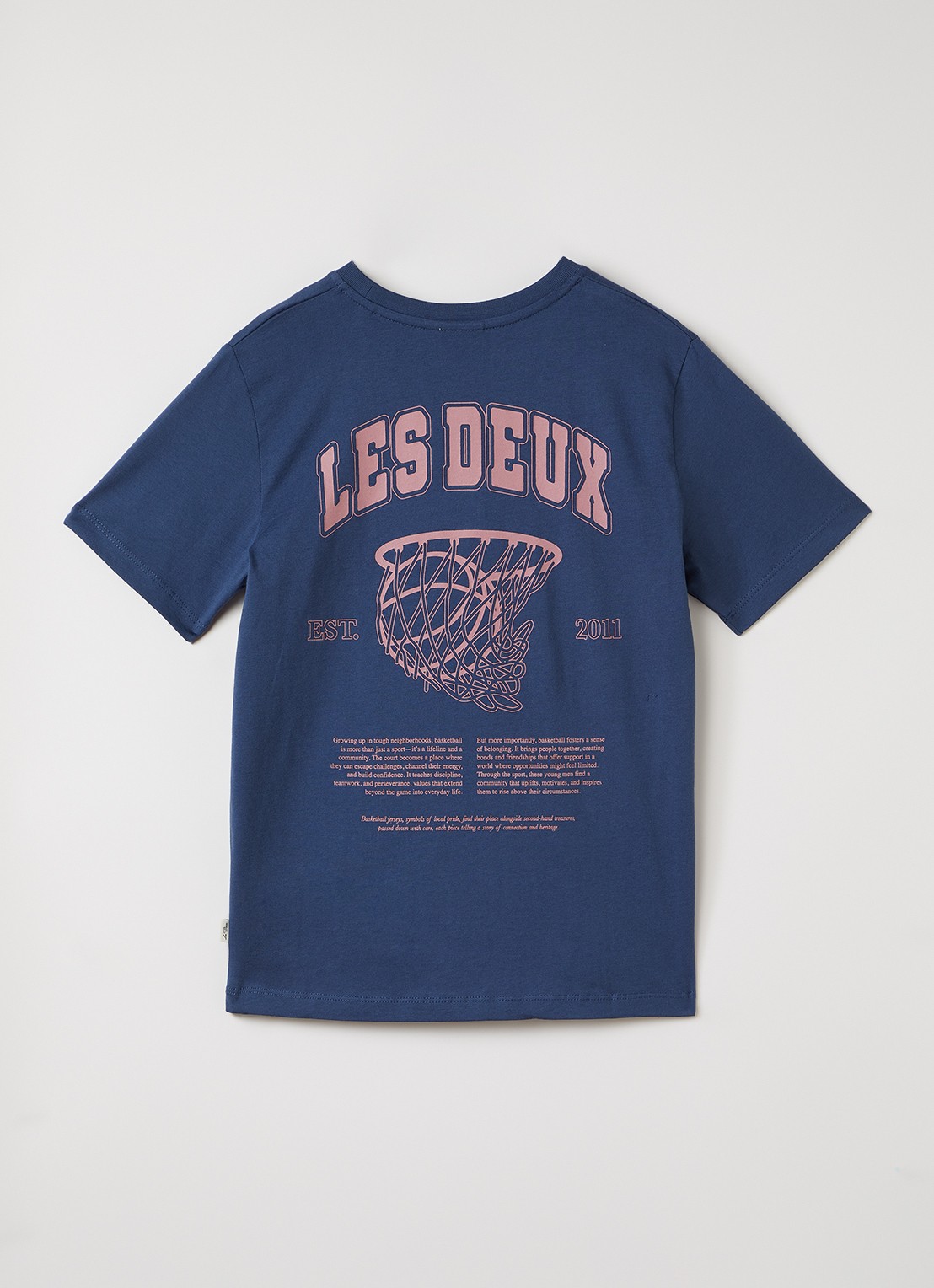 Les Deux Hope T-shirt met logo- en backprint - voorkant 2 indigo