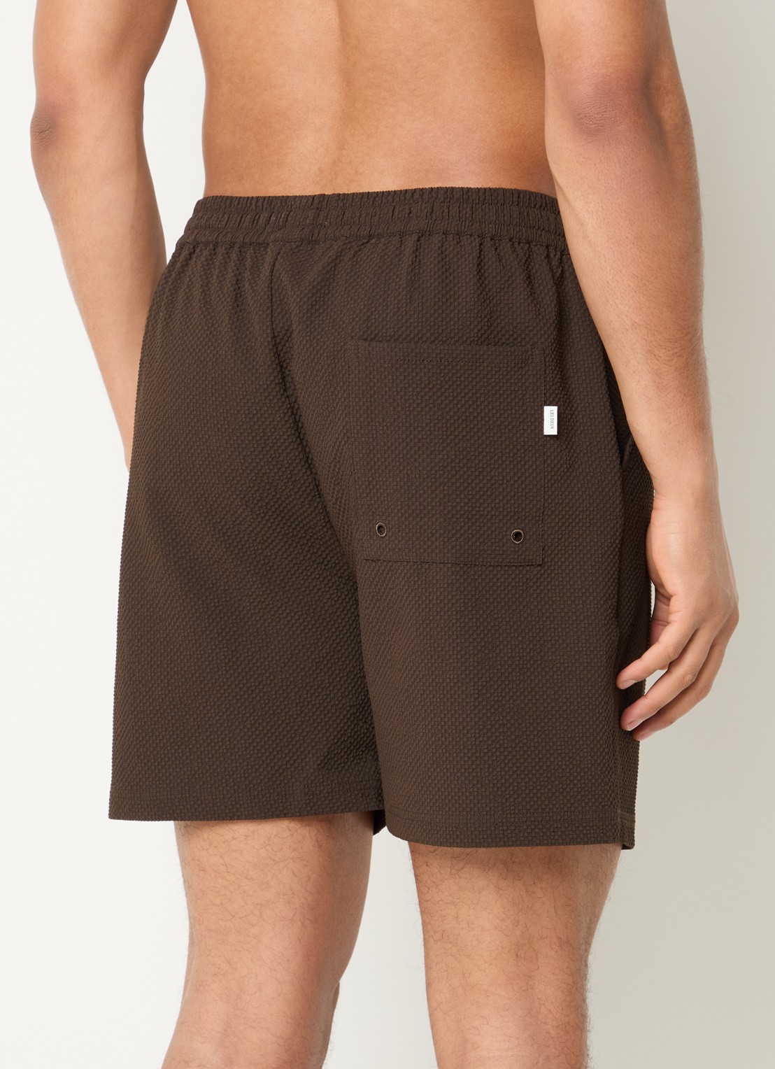 Les Deux Stan zwemshorts met logo en steekzakken - achterkant donkerbruin