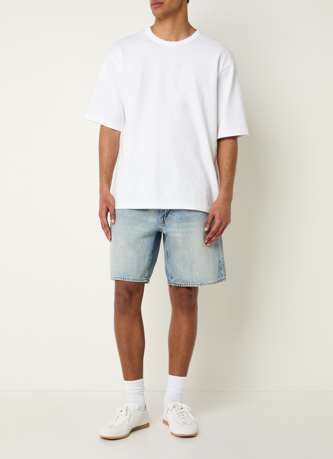 Levi's 468 straight fit korte broek van denim met steekzakken - voorkant 4 indigo