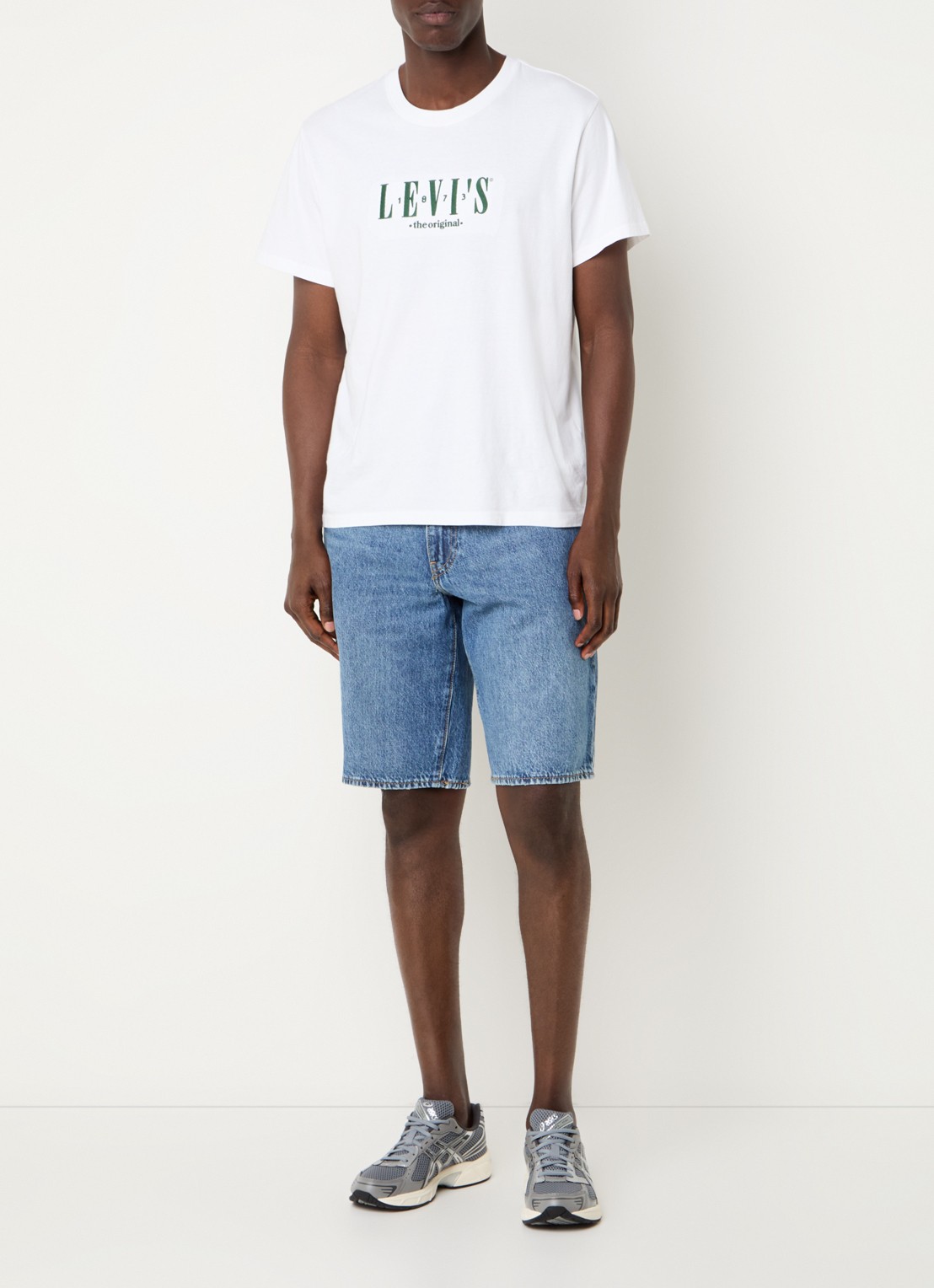 Levi's 478 loose fit korte broek van denim met medium wassing - voorkant 3 indigo