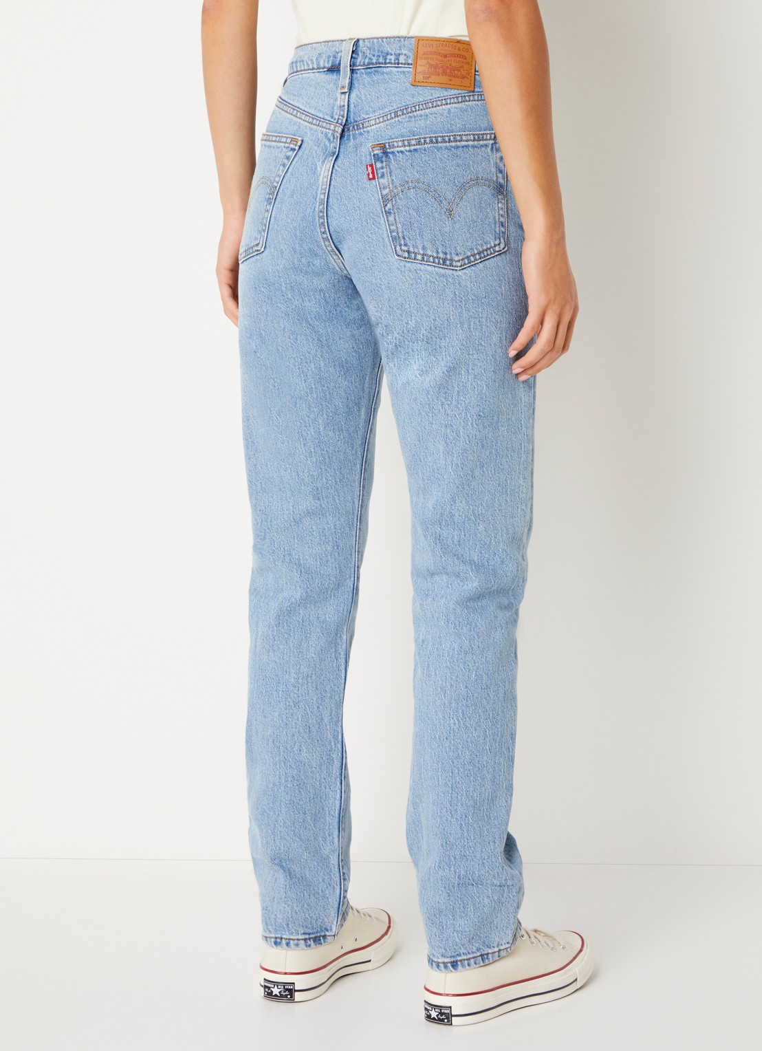 Levi's 501 high waist slim fit jeans met lichte wassing - achterkant 3 indigo