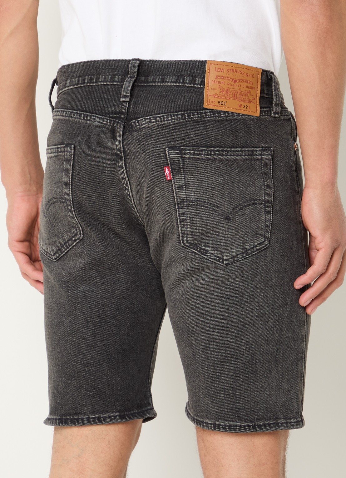 Levi's 501 skinny fit korte broek van denim met gekleurde wassing - achterkant 2 donkergrijs
