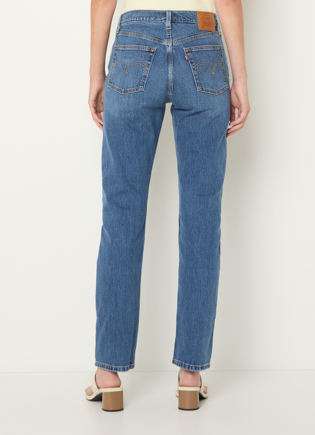 Levi's 501 slim fit jeans met medium wassing - achterkant 3 indigo