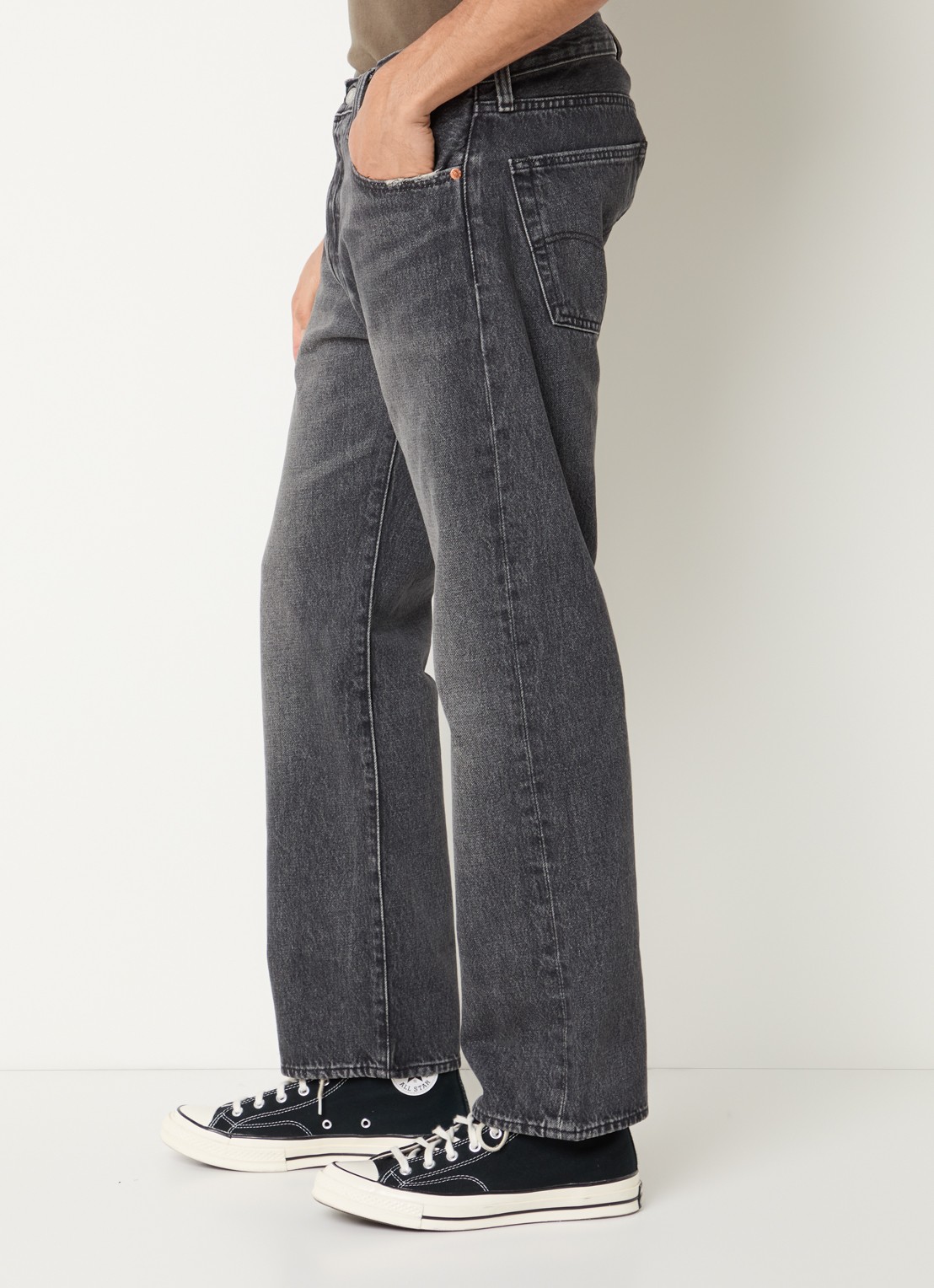 Levi's 501 straight leg jeans met gekleurde wassing - detail 2 middengrijs